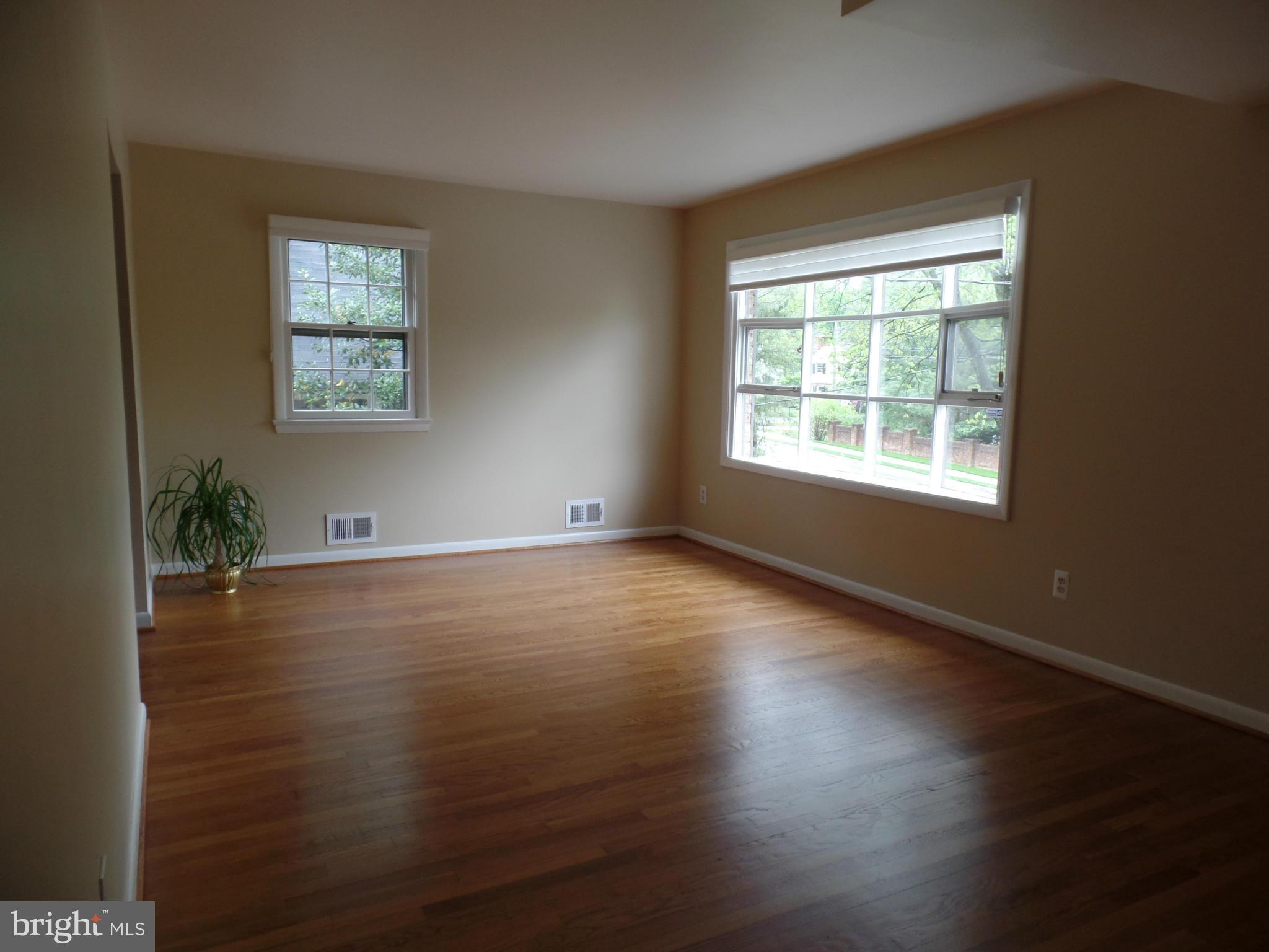 ARLINGTON - Residential Lease