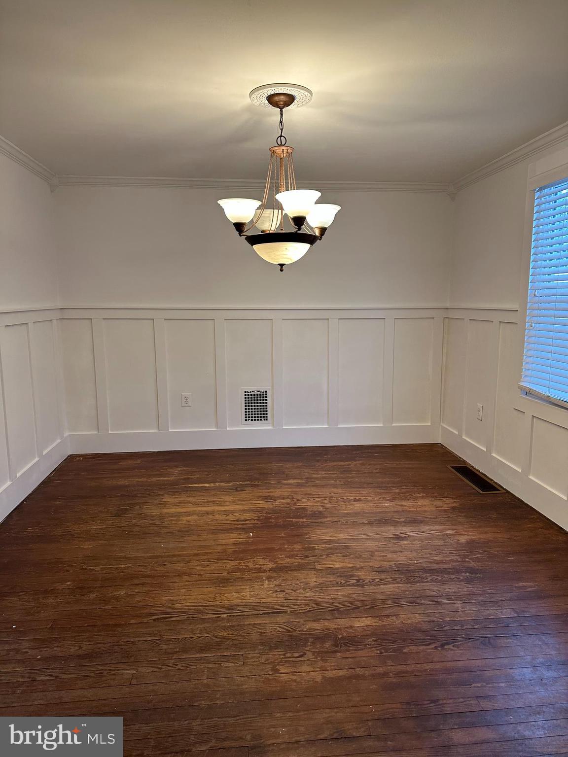 WESTBURY - Residential