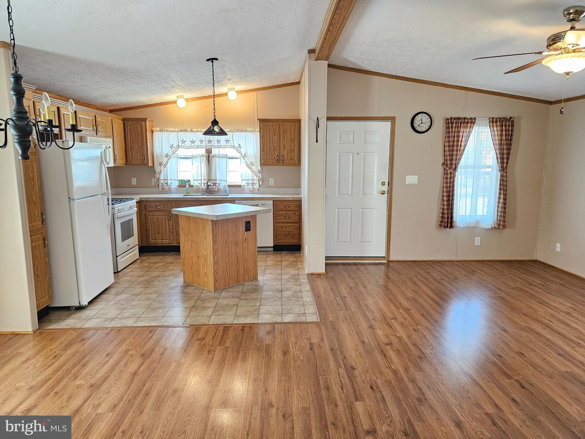 VALLEY VIEW ESTATES - Residential