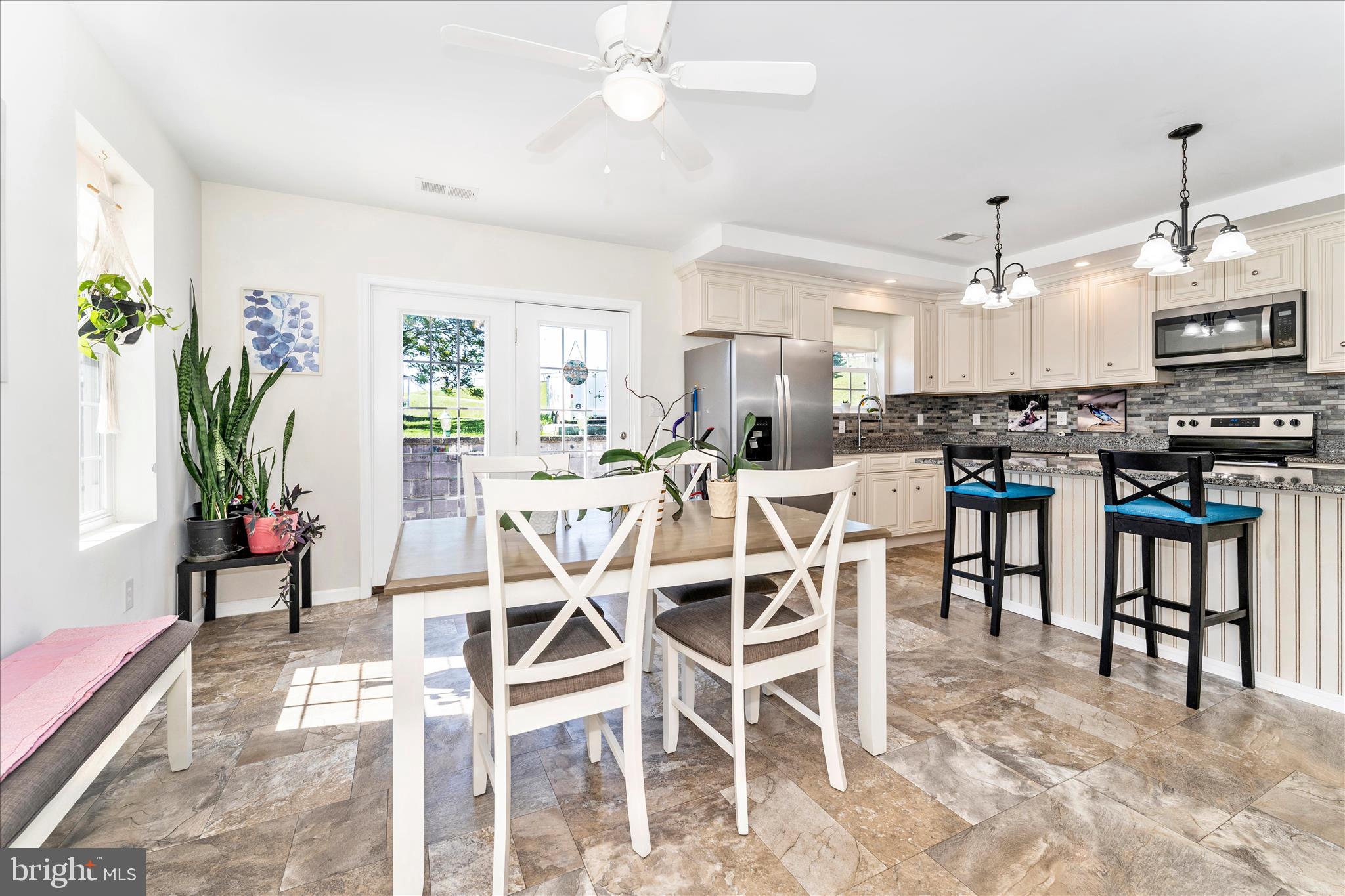WILLIAMSPORT - Residential
