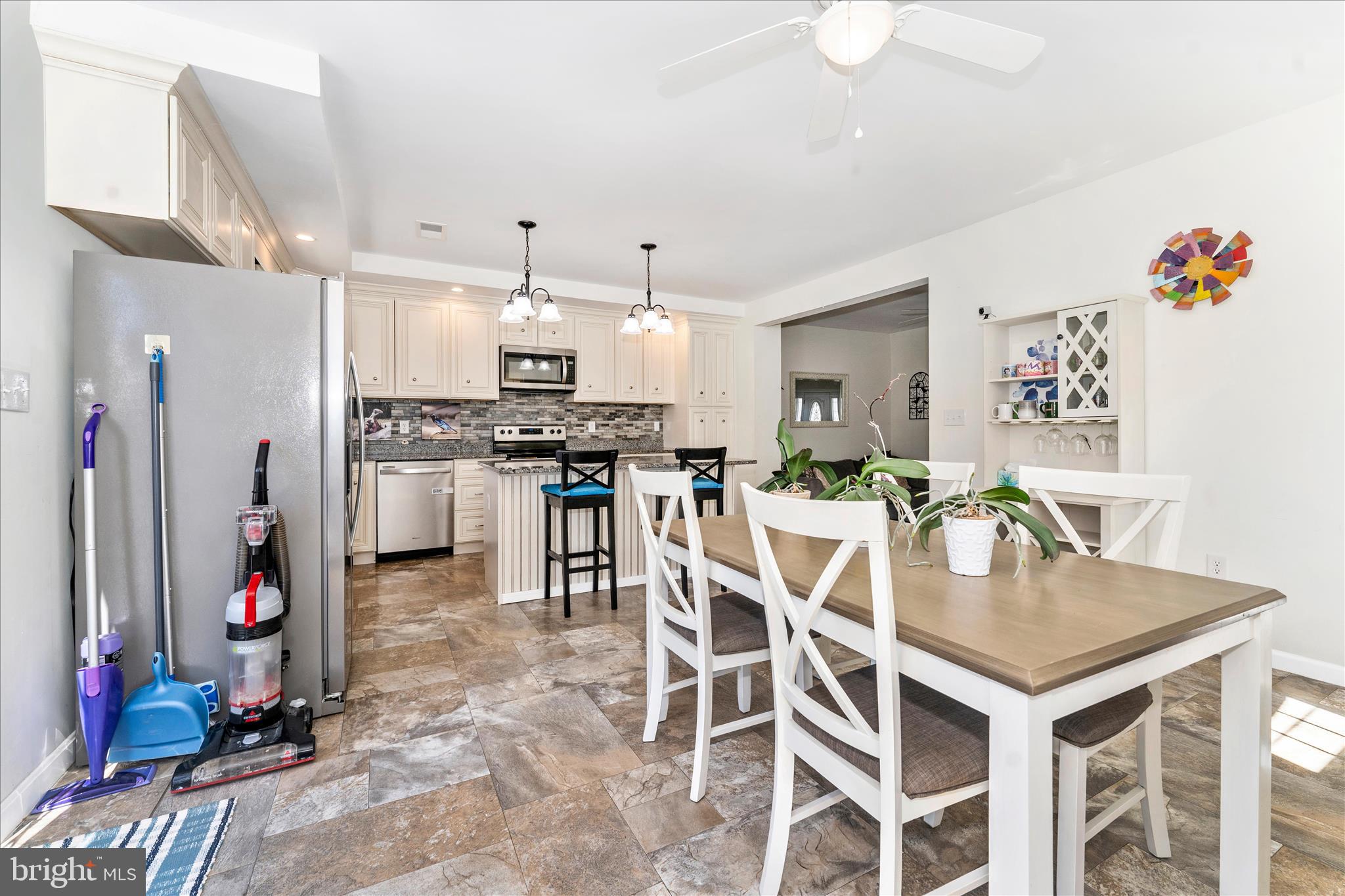 WILLIAMSPORT - Residential