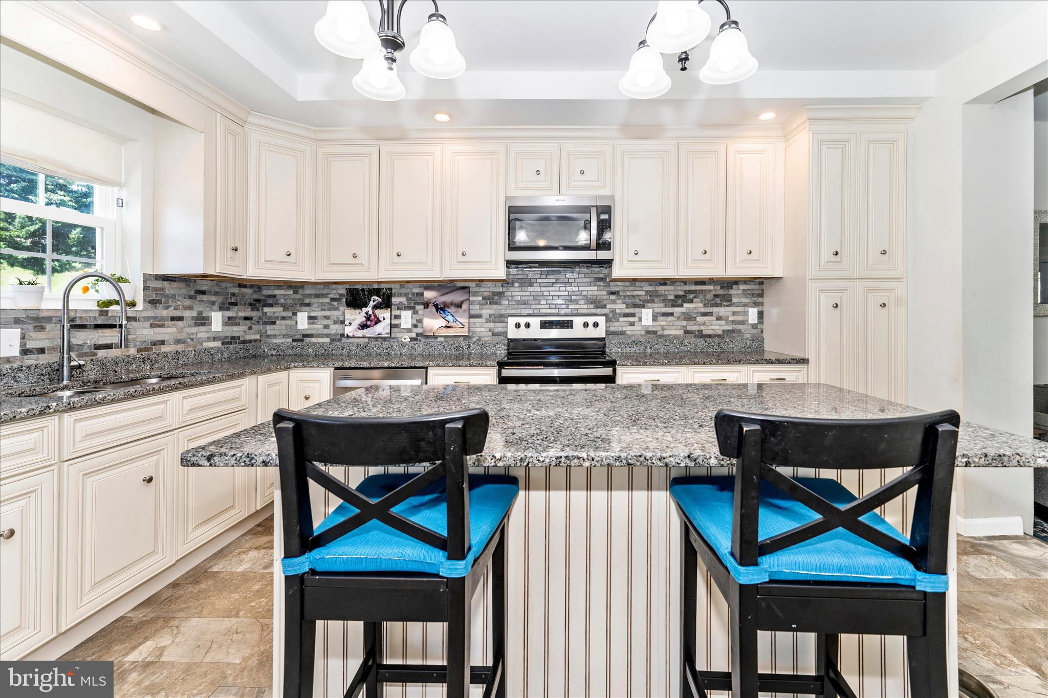 WILLIAMSPORT - Residential