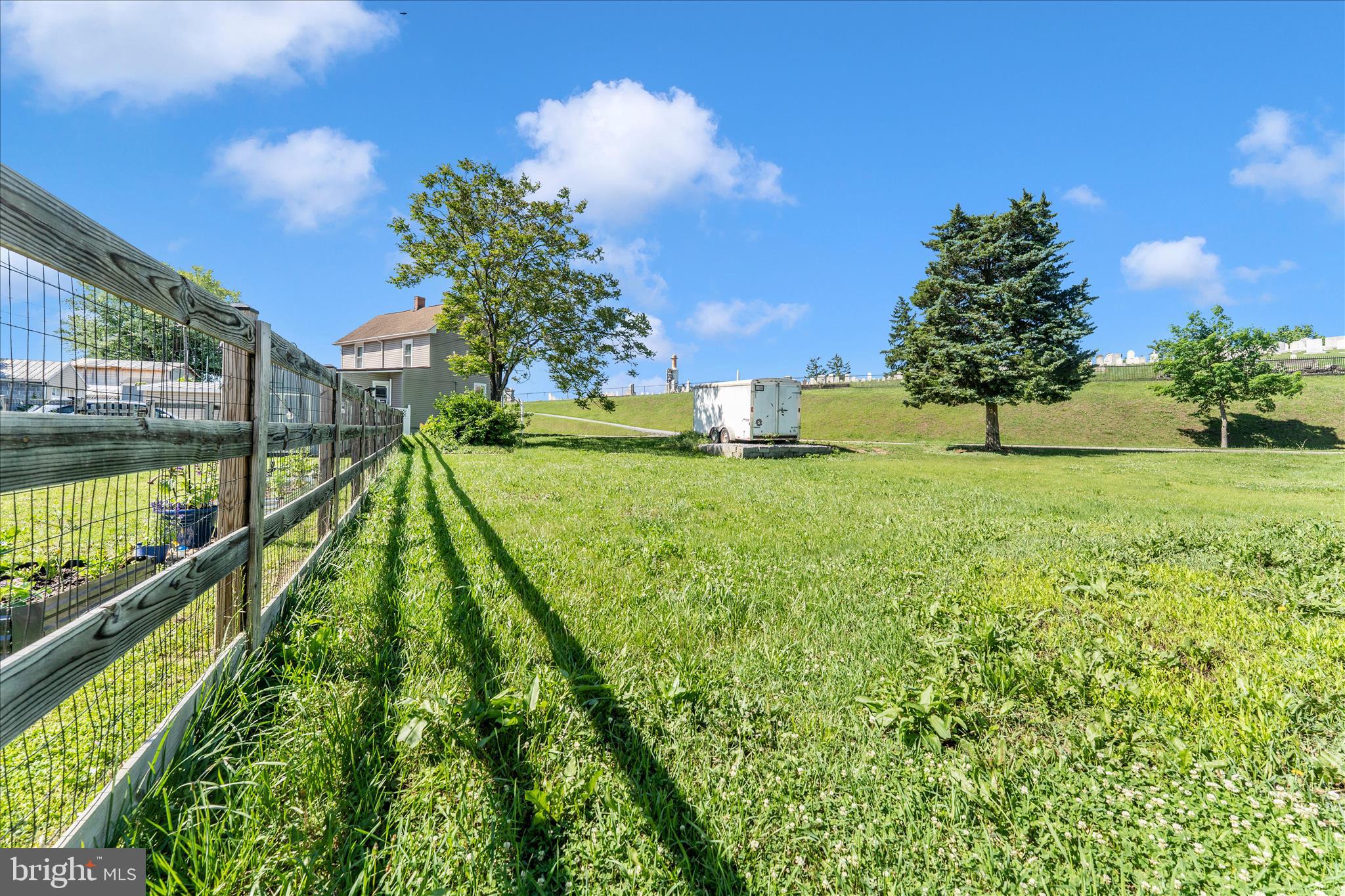 WILLIAMSPORT - Residential