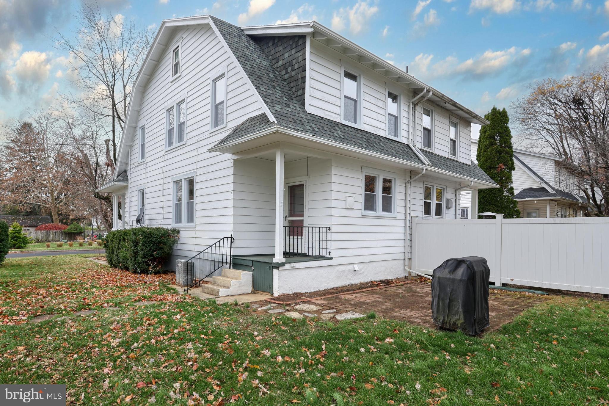 CUMBERLAND MANOR - Residential