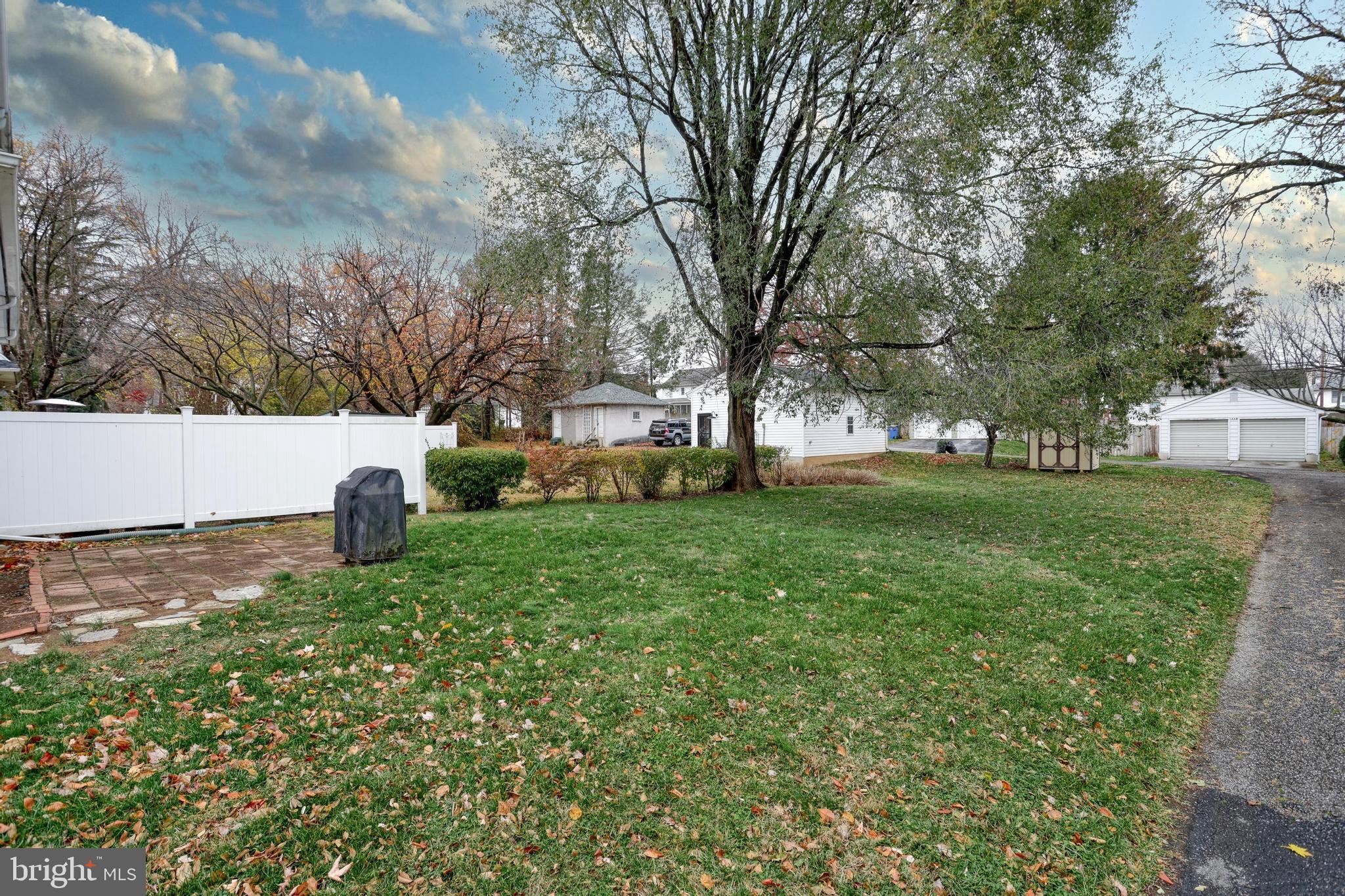 CUMBERLAND MANOR - Residential