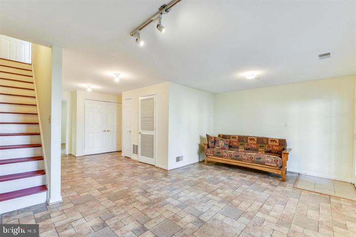 KENTLANDS HILL DISTRICT - Residential