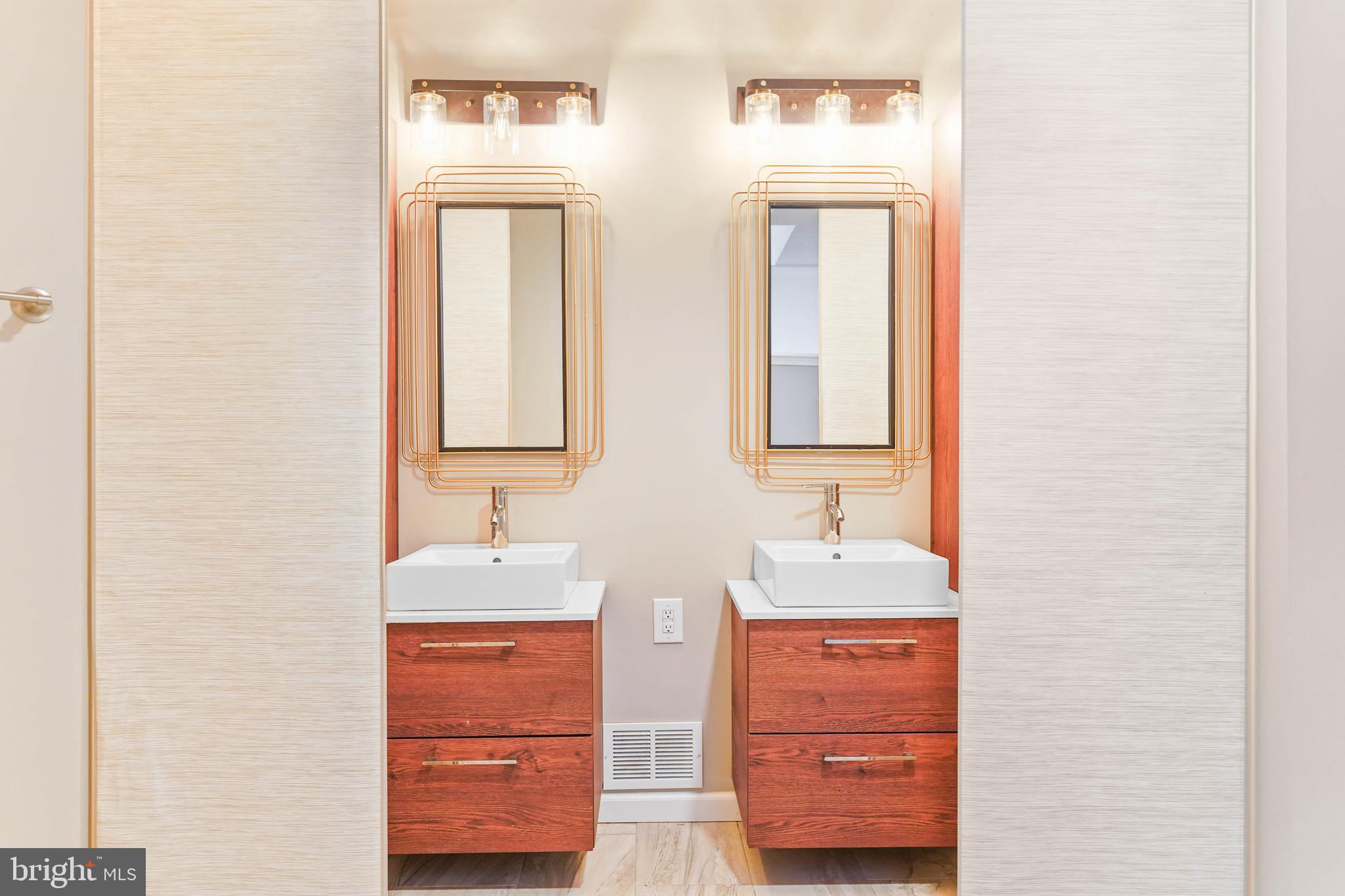 KENTLANDS HILL DISTRICT - Residential