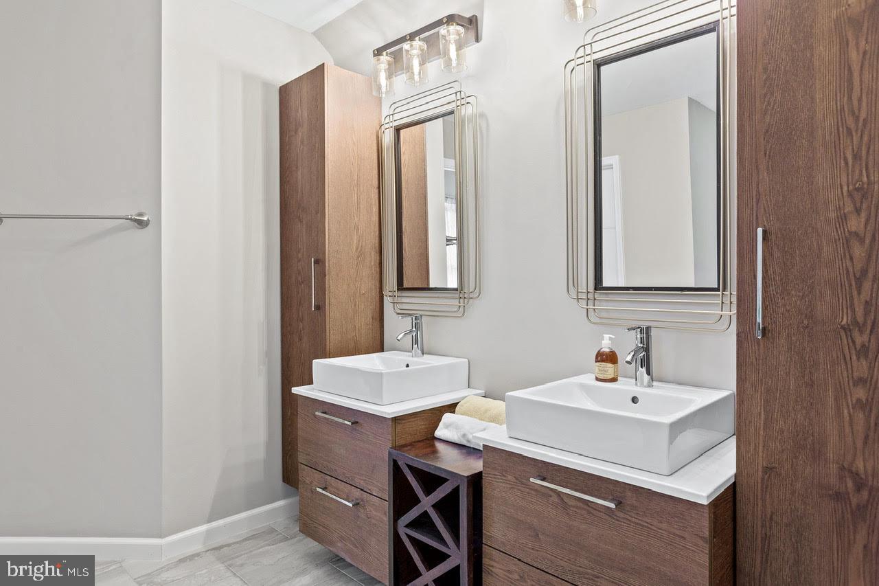 KENTLANDS HILL DISTRICT - Residential