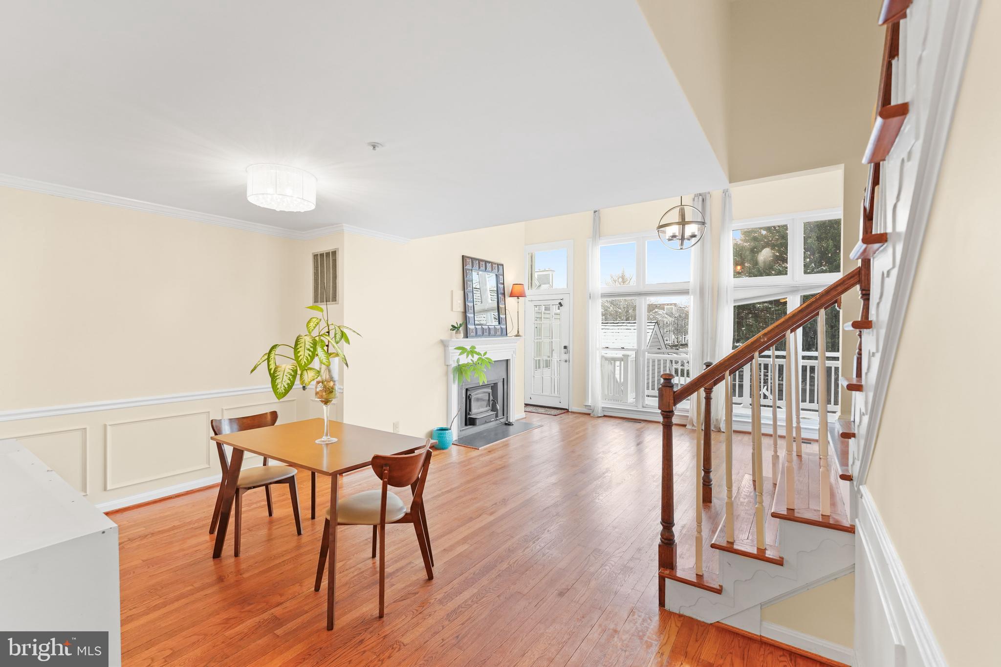 596 CHESTERTOWN STREET