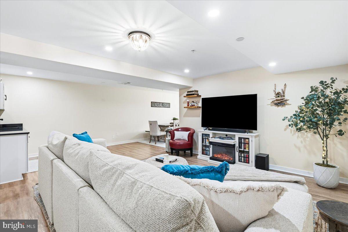 BLOOMFIELDS - Residential