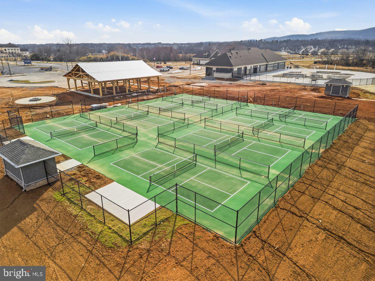 BLOOMFIELDS - Residential