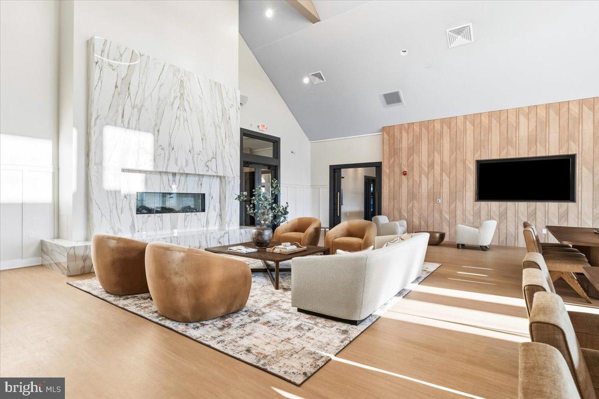 BLOOMFIELDS - Residential