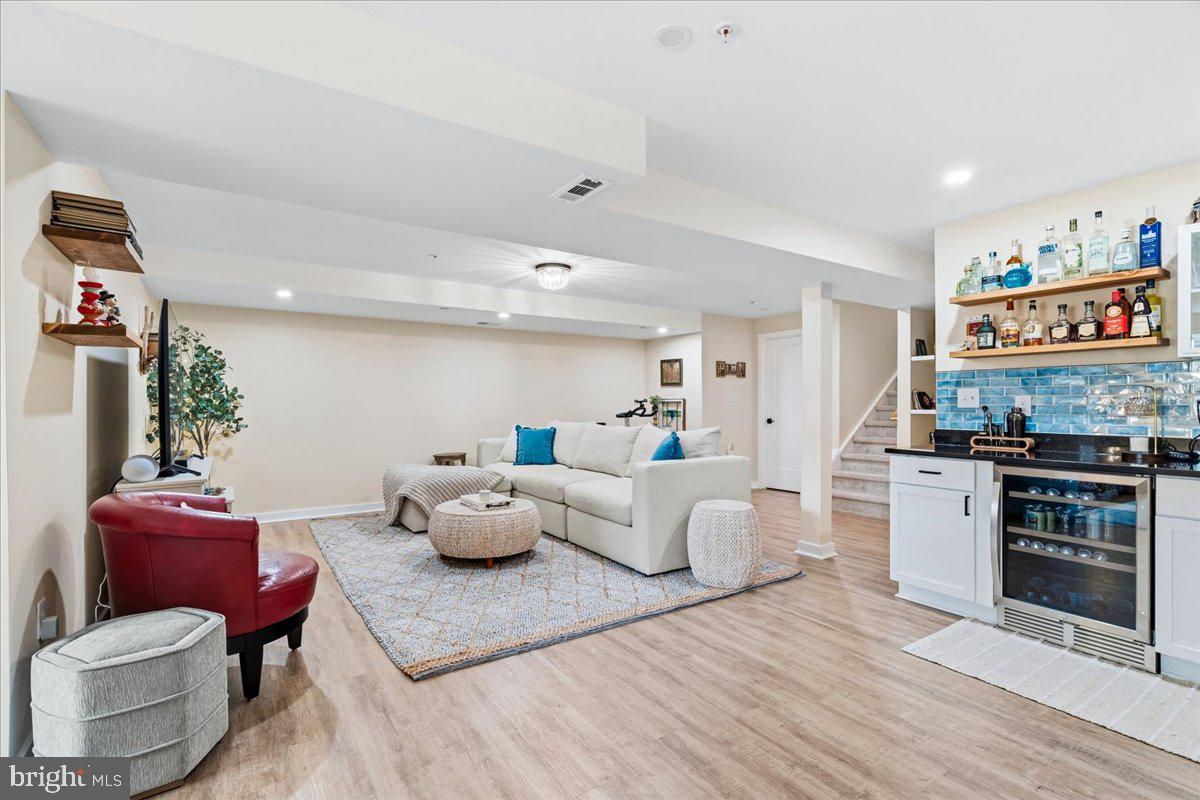 BLOOMFIELDS - Residential