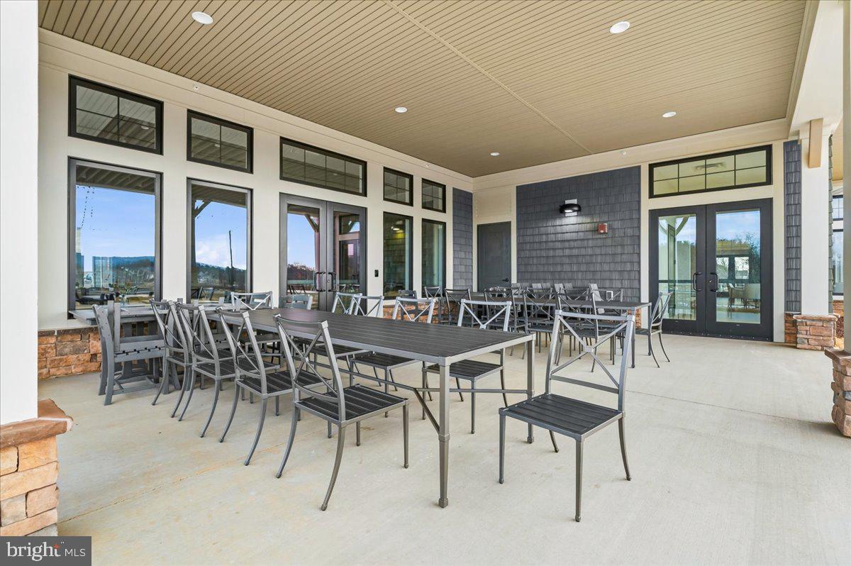 BLOOMFIELDS - Residential