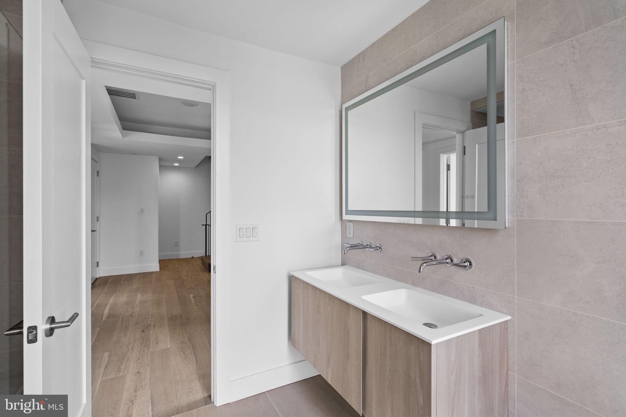 FITLER SQUARE - Residential