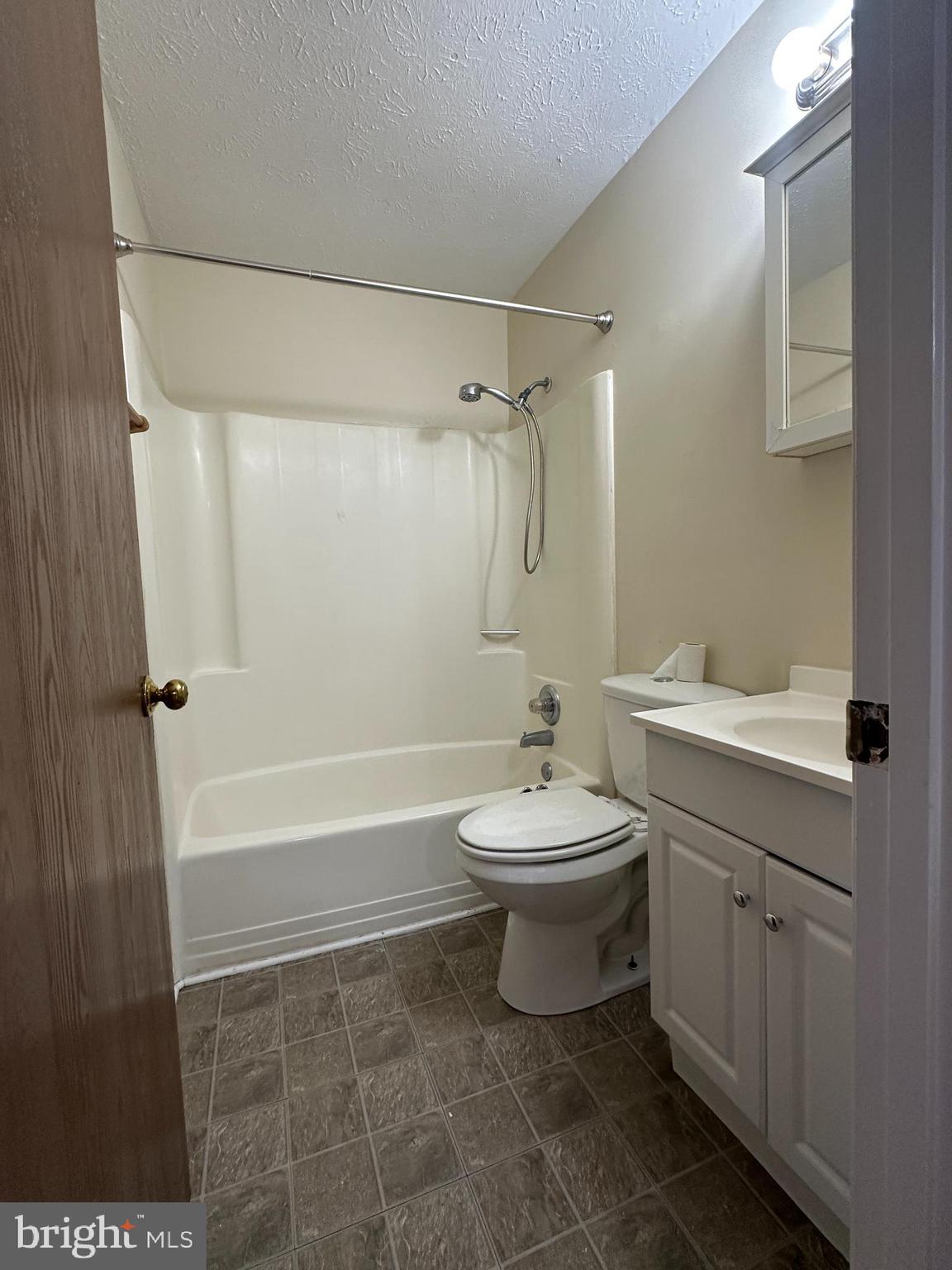 BROOKLAND HEIGHTS - Residential Lease