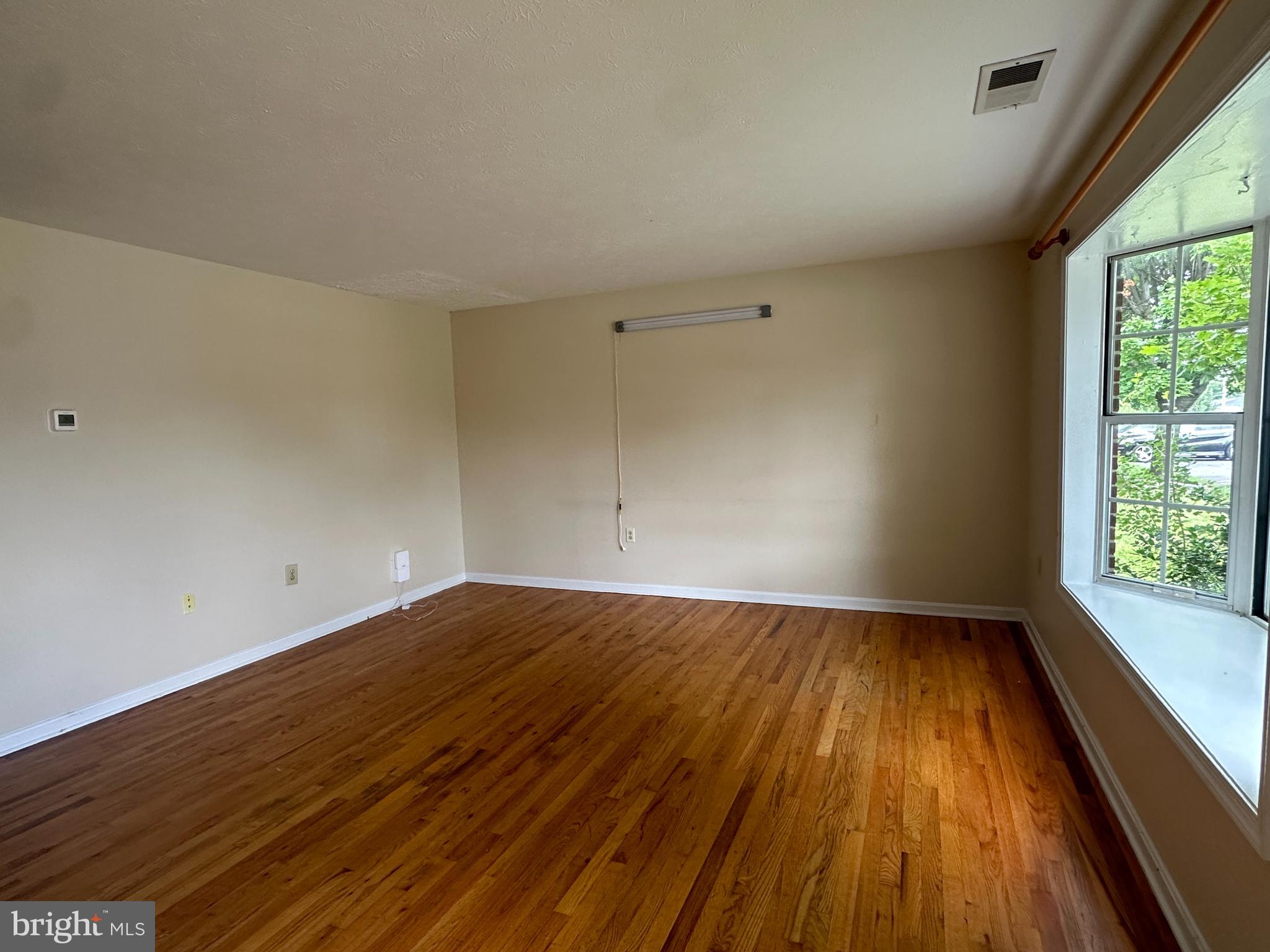 BROOKLAND HEIGHTS - Residential Lease