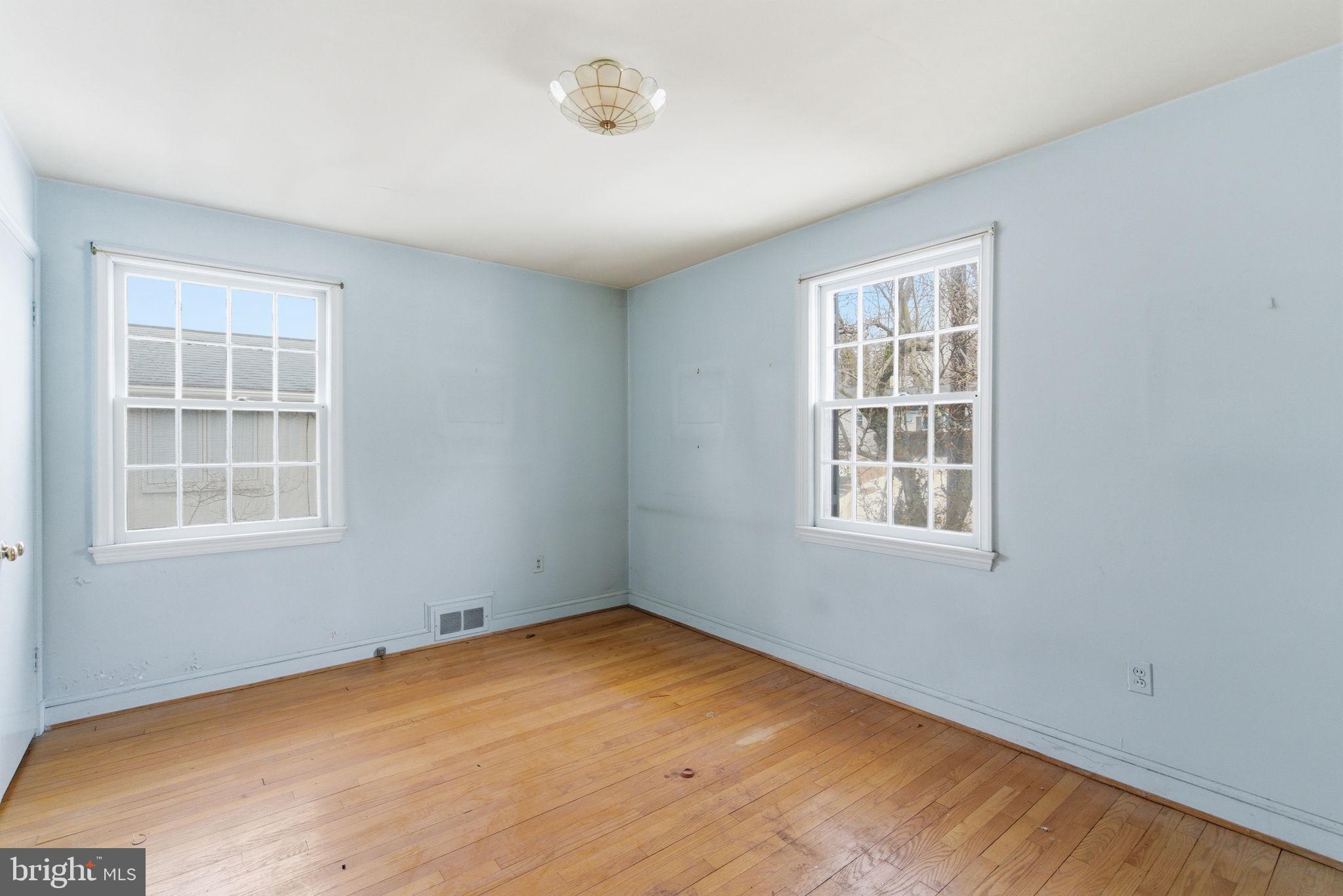 RIDGEWOOD VILLAGE - Residential