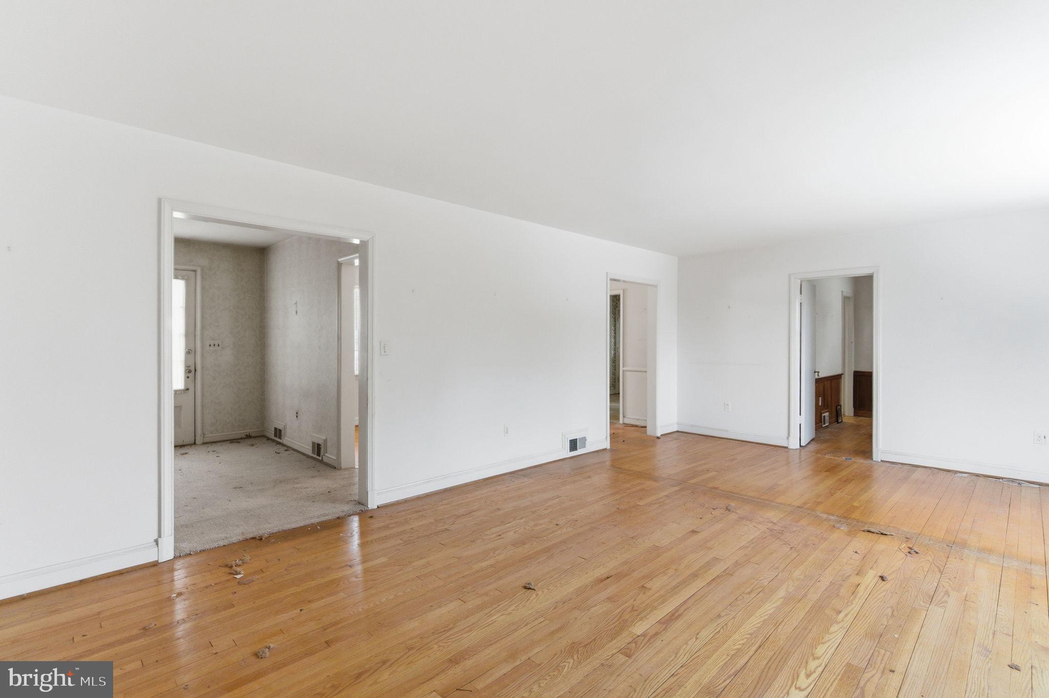 RIDGEWOOD VILLAGE - Residential