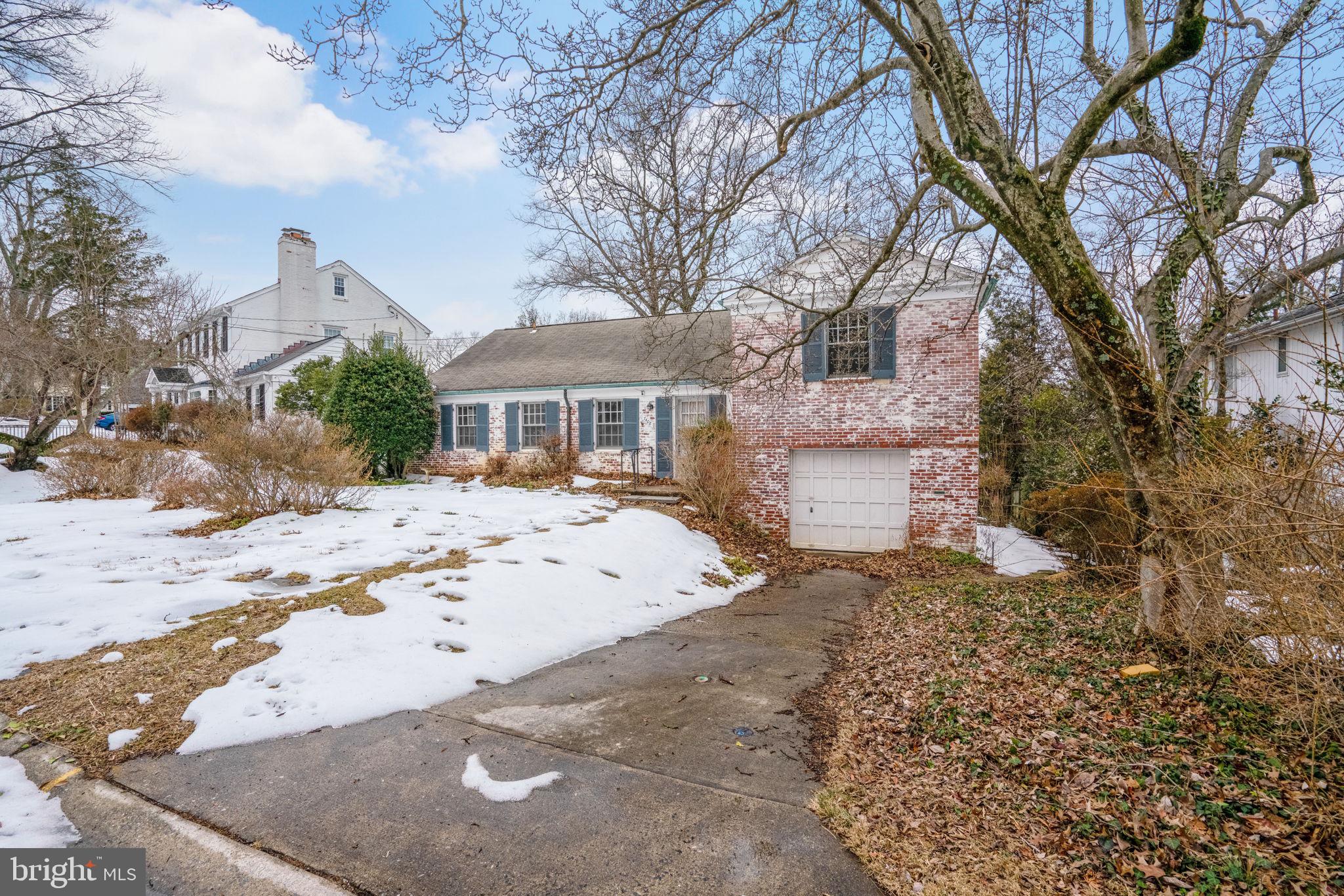 RIDGEWOOD VILLAGE - Residential