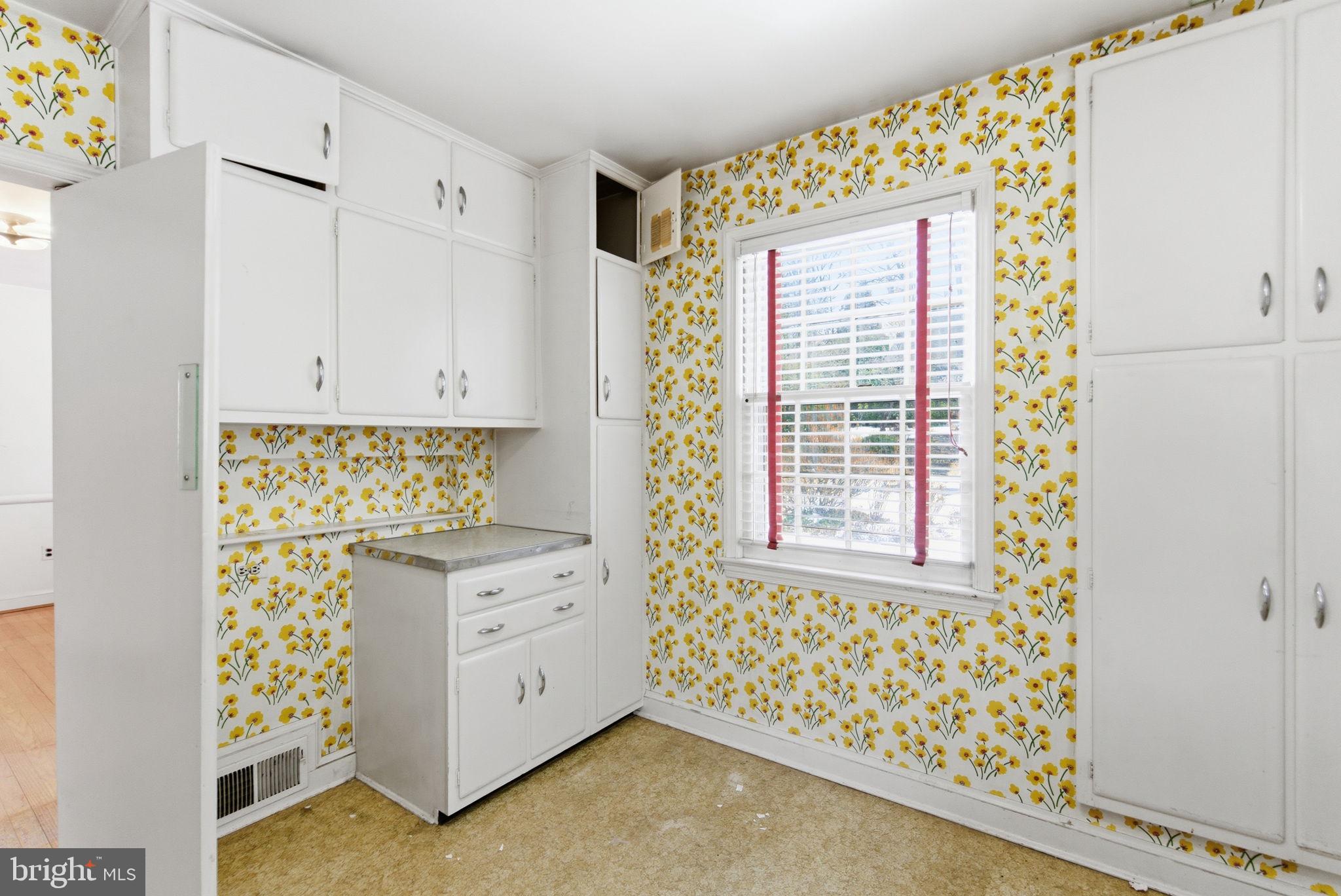 RIDGEWOOD VILLAGE - Residential