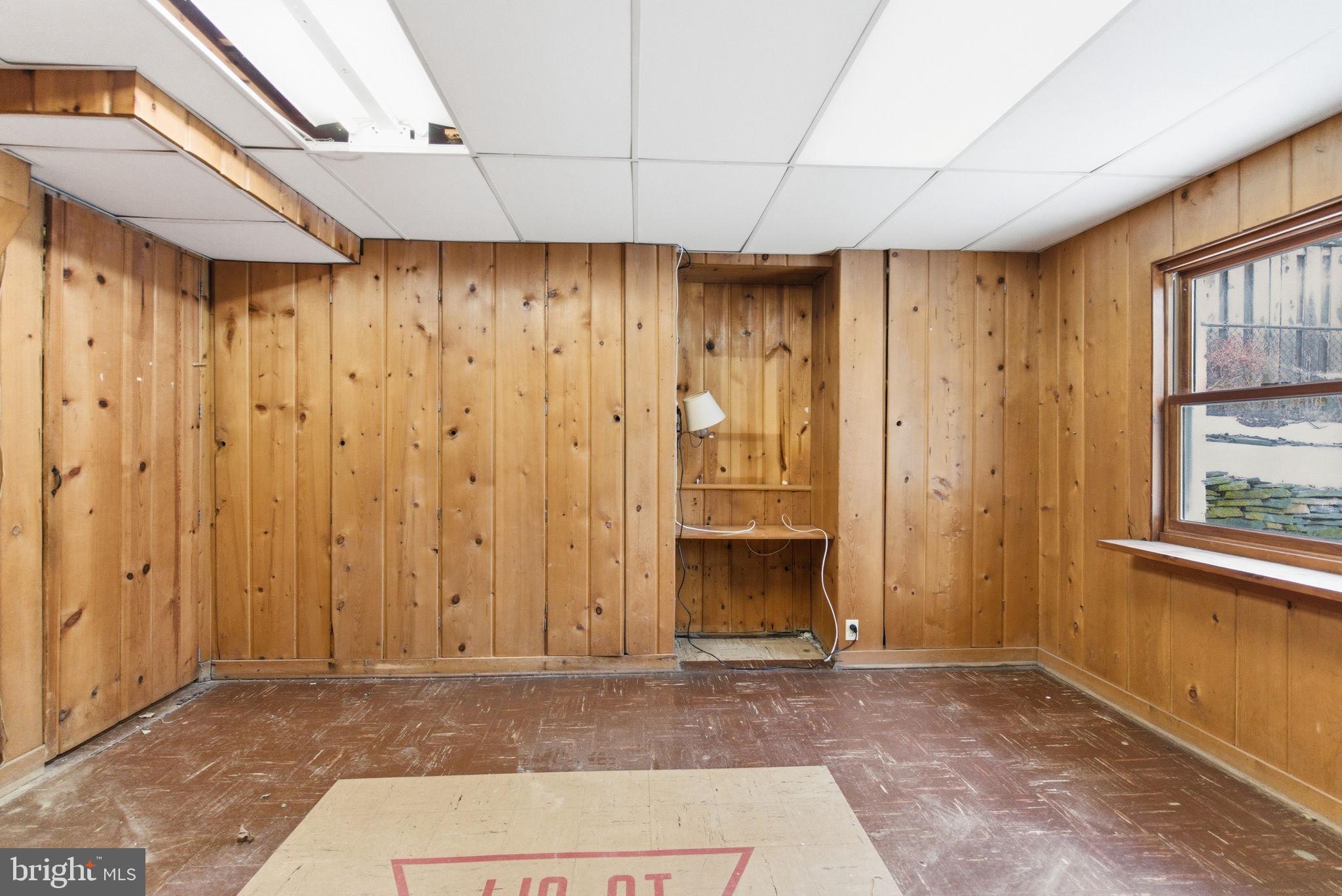 RIDGEWOOD VILLAGE - Residential