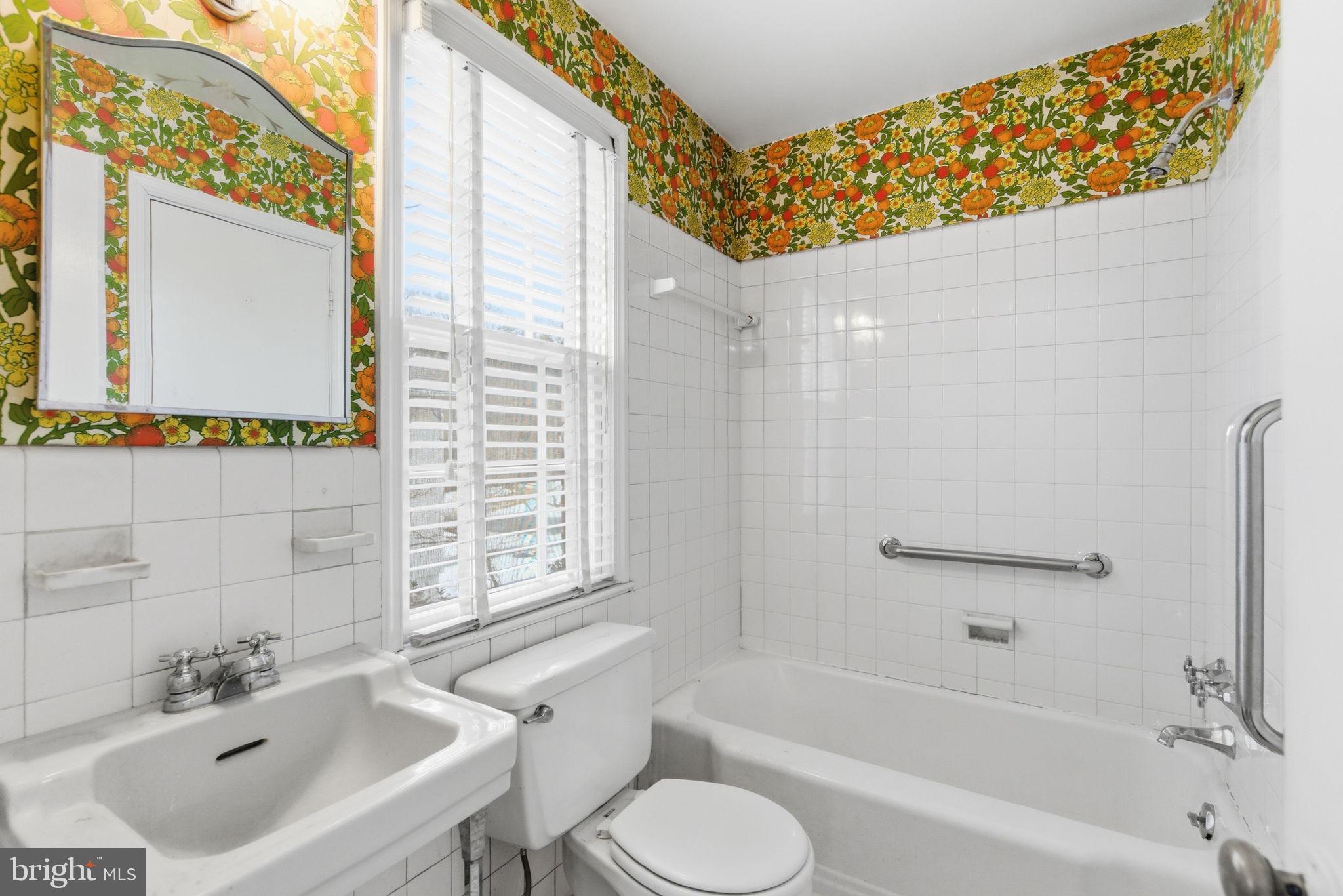 RIDGEWOOD VILLAGE - Residential