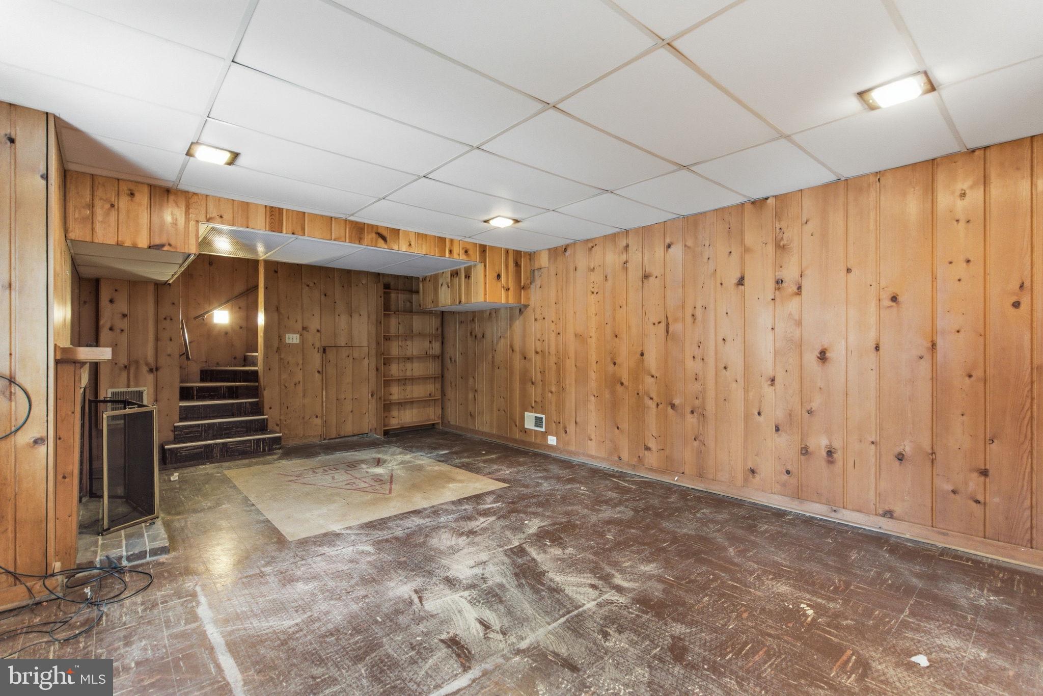 RIDGEWOOD VILLAGE - Residential