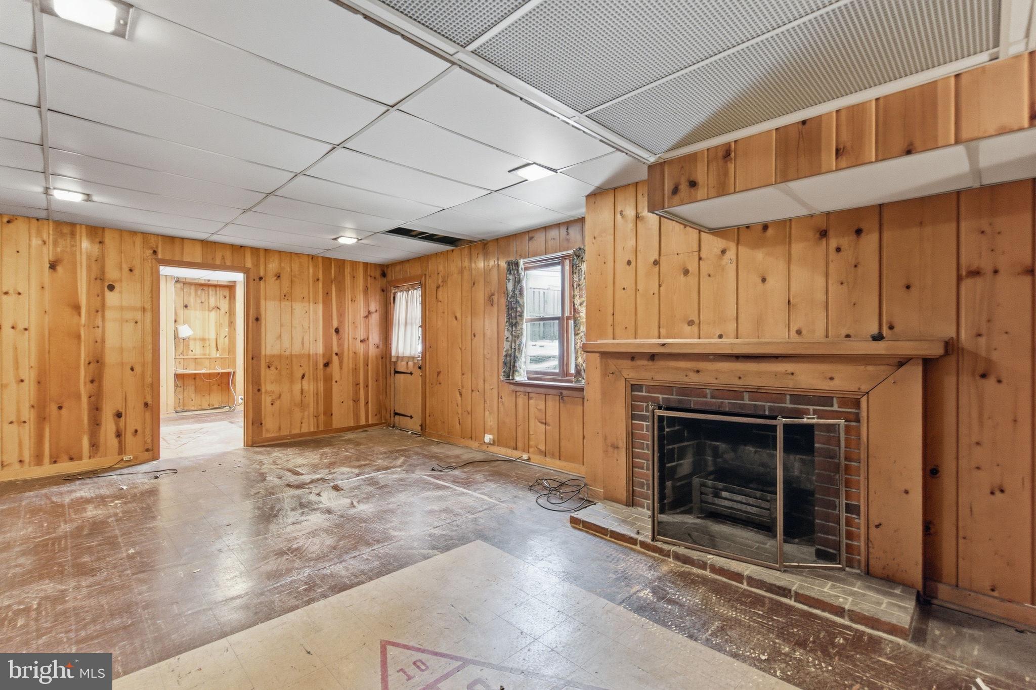 RIDGEWOOD VILLAGE - Residential