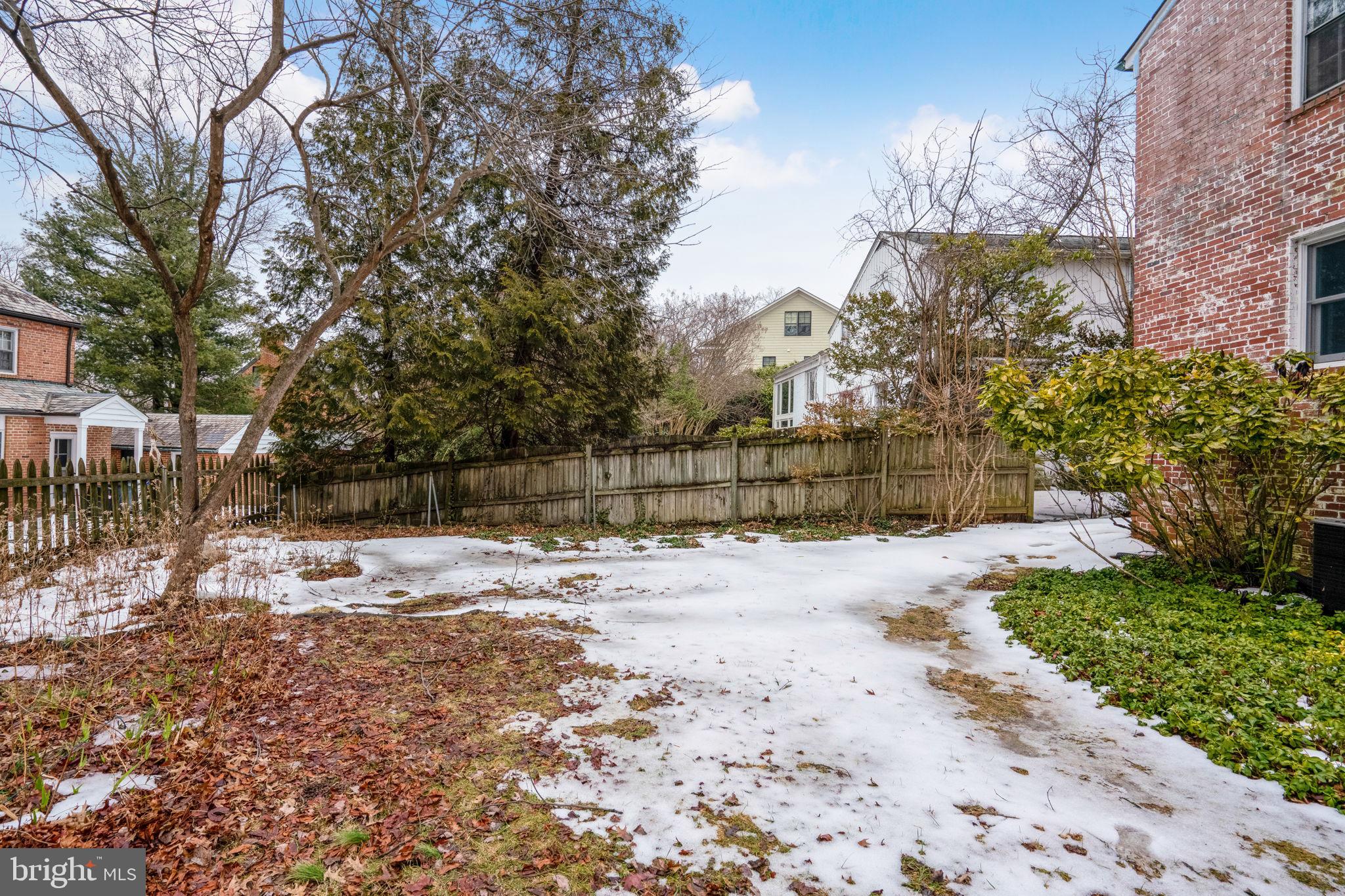 RIDGEWOOD VILLAGE - Residential