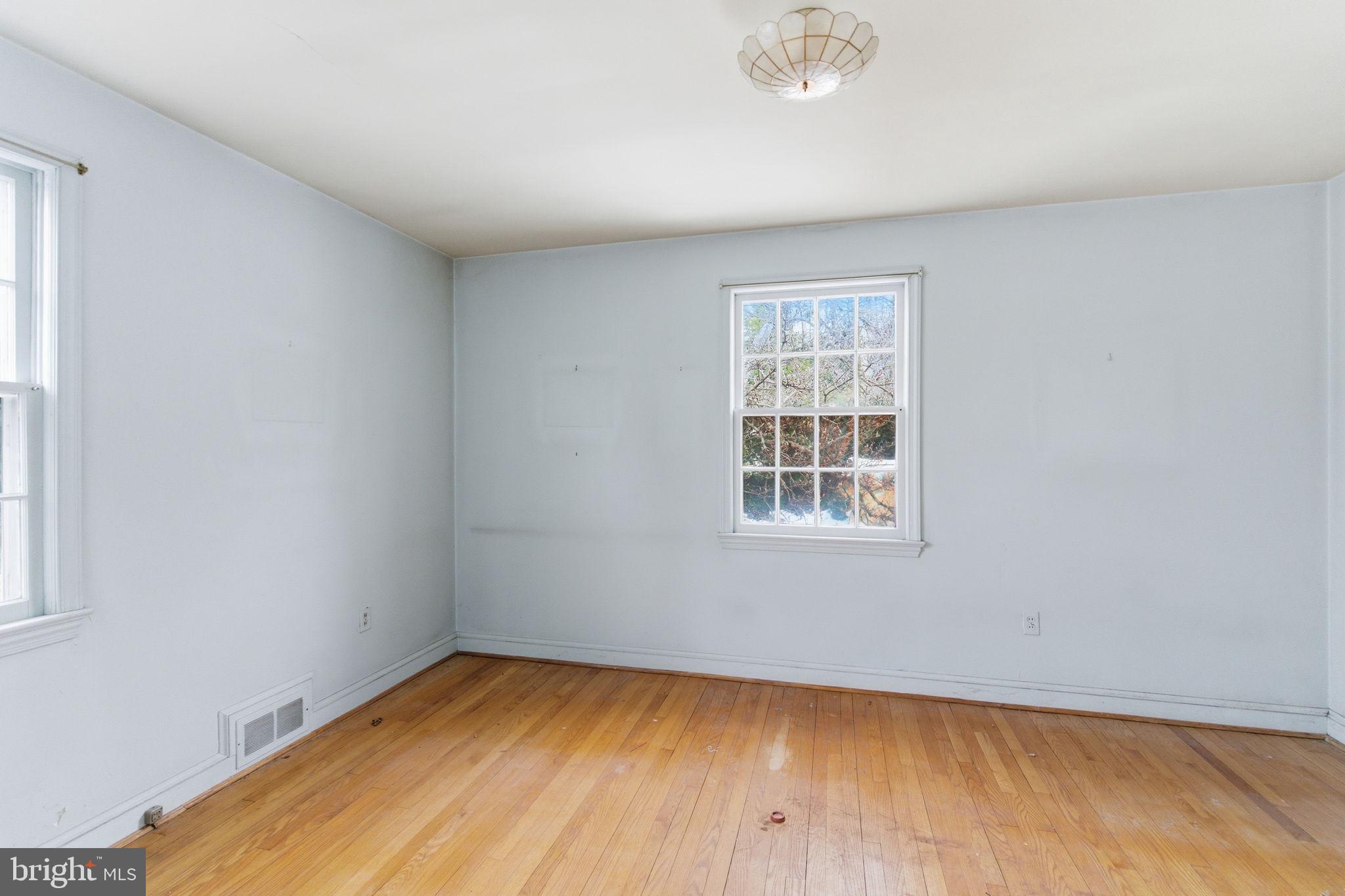 RIDGEWOOD VILLAGE - Residential