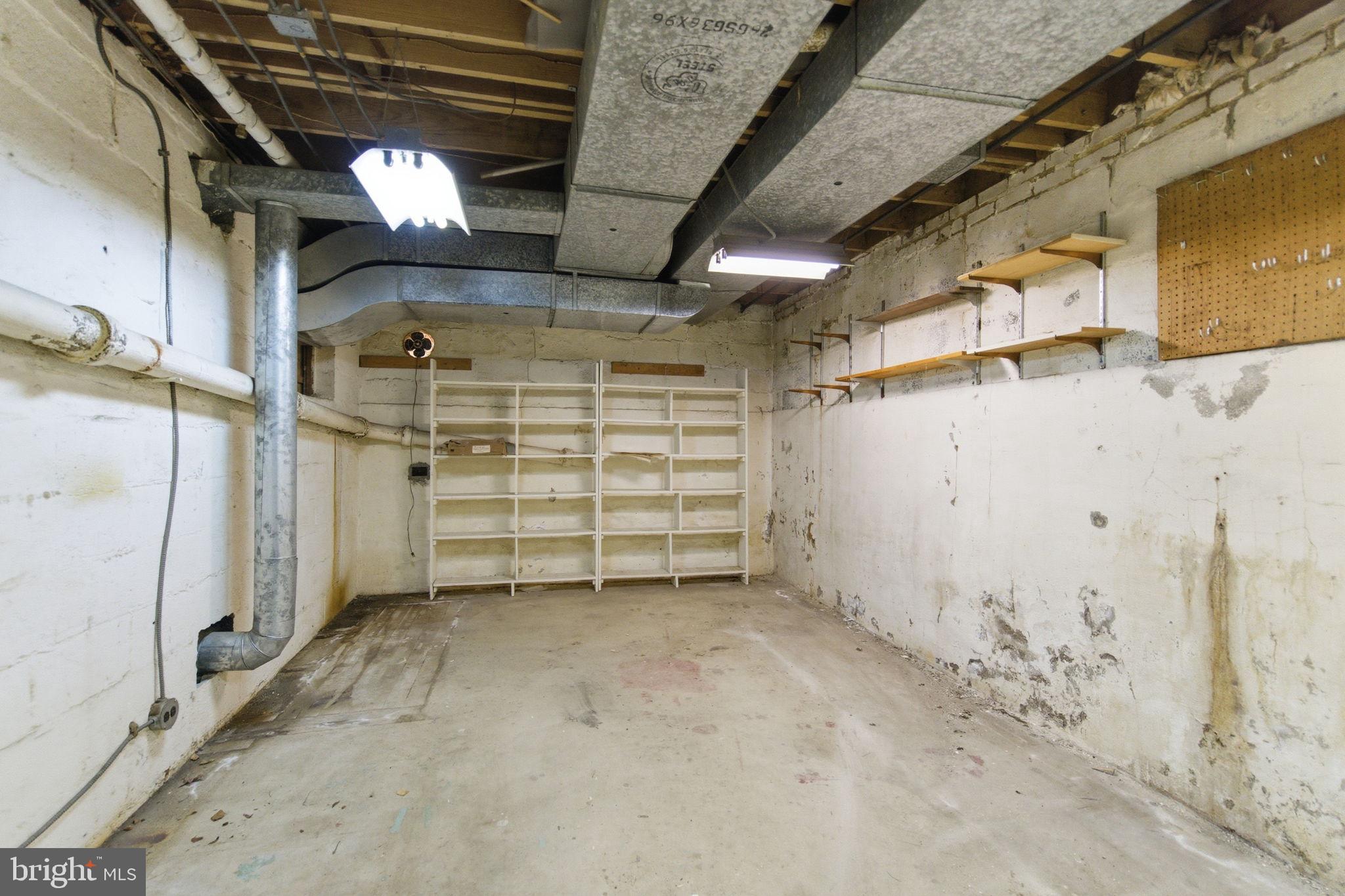 RIDGEWOOD VILLAGE - Residential