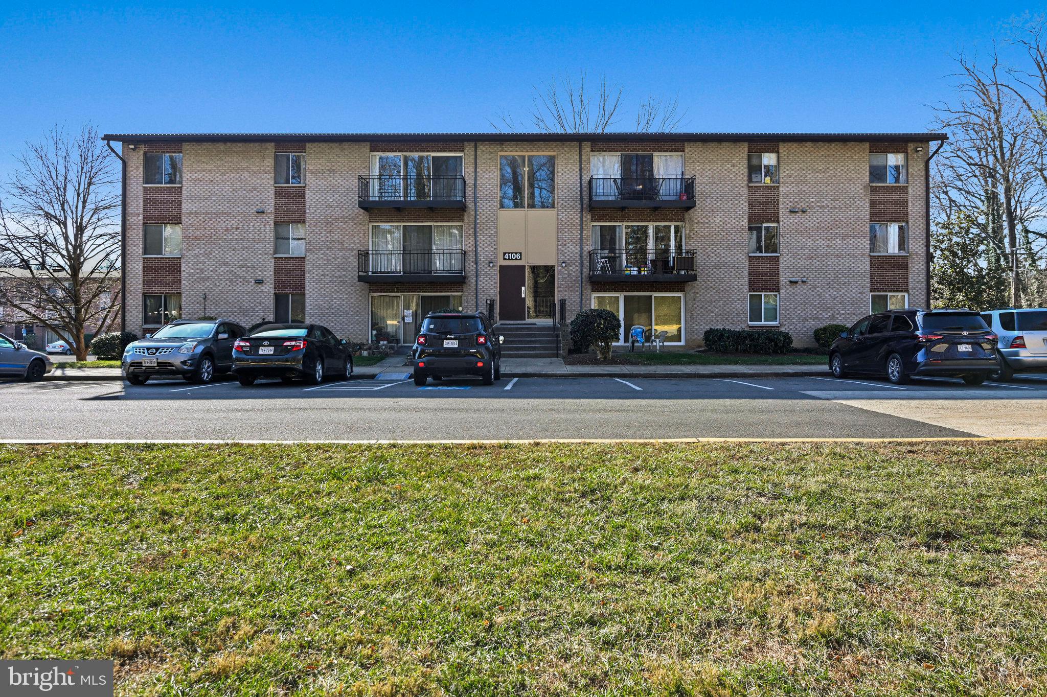 ANNANDALE GARDENS - Residential Lease