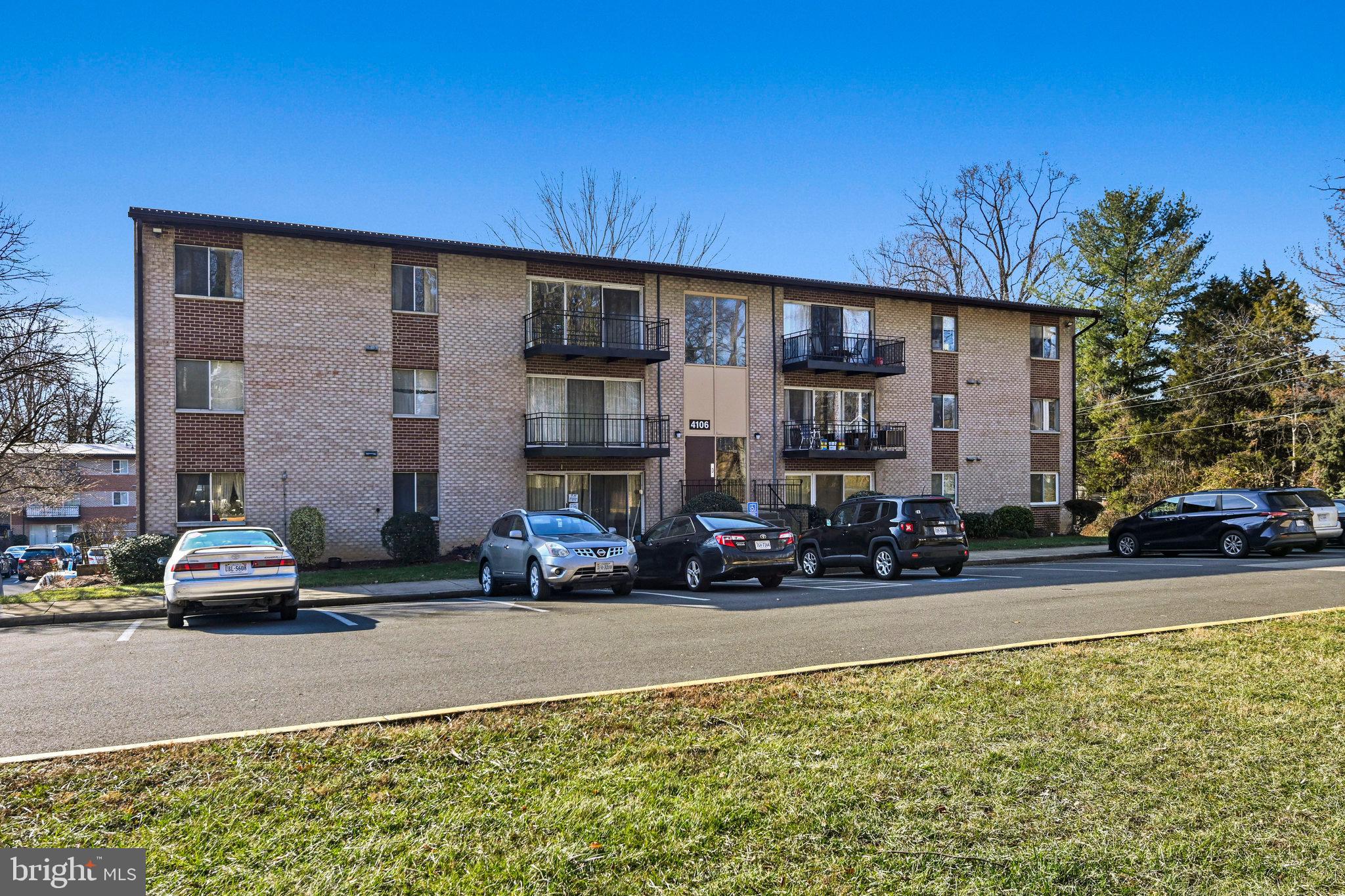 ANNANDALE GARDENS - Residential Lease