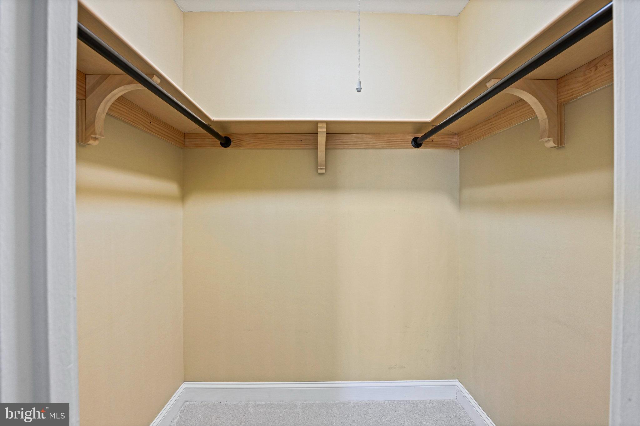 ANNANDALE GARDENS - Residential Lease