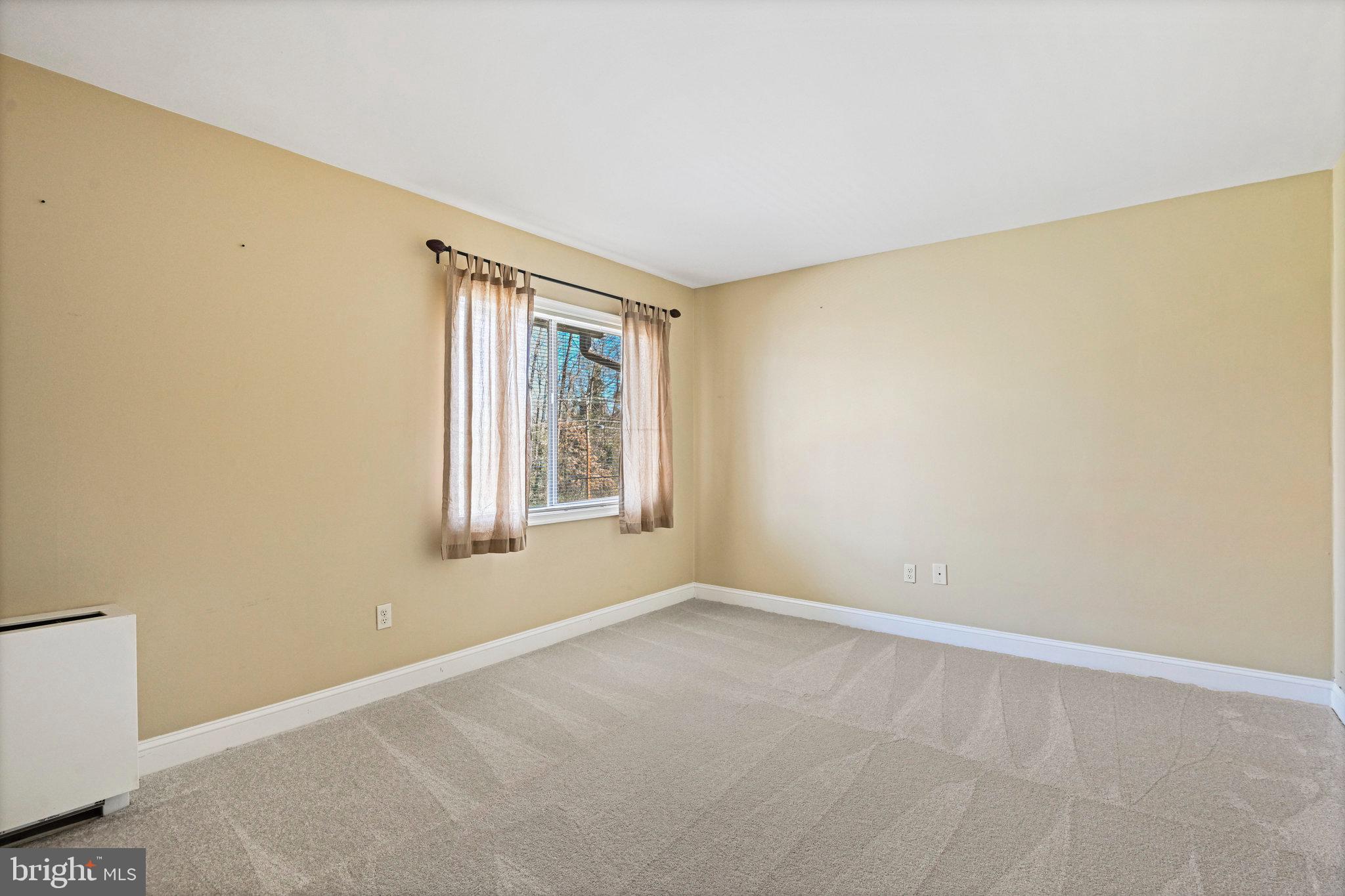 ANNANDALE GARDENS - Residential Lease