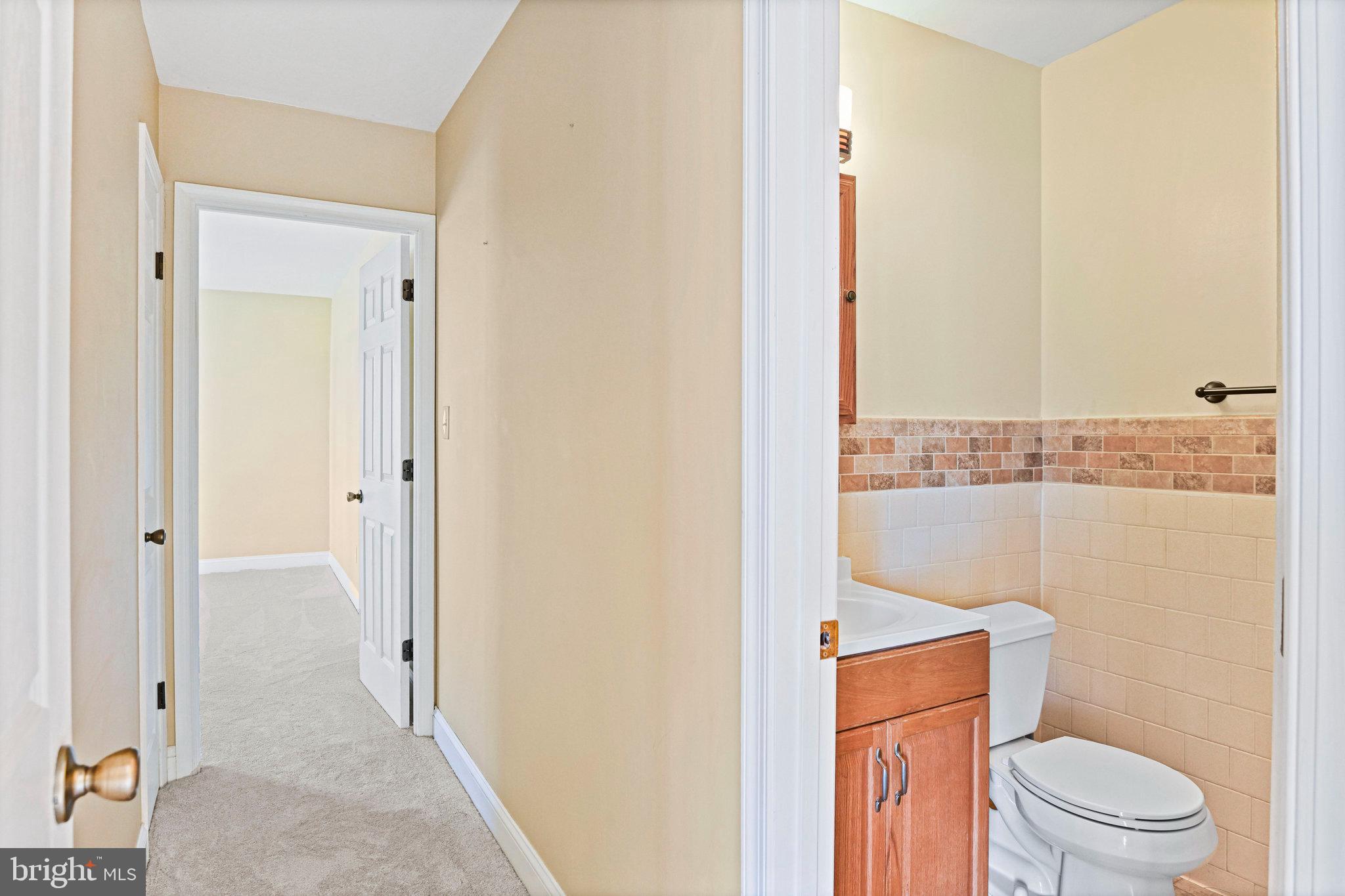 ANNANDALE GARDENS - Residential Lease