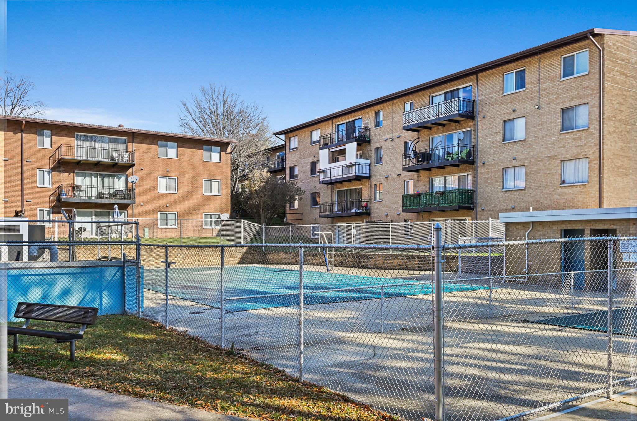 ANNANDALE GARDENS - Residential Lease