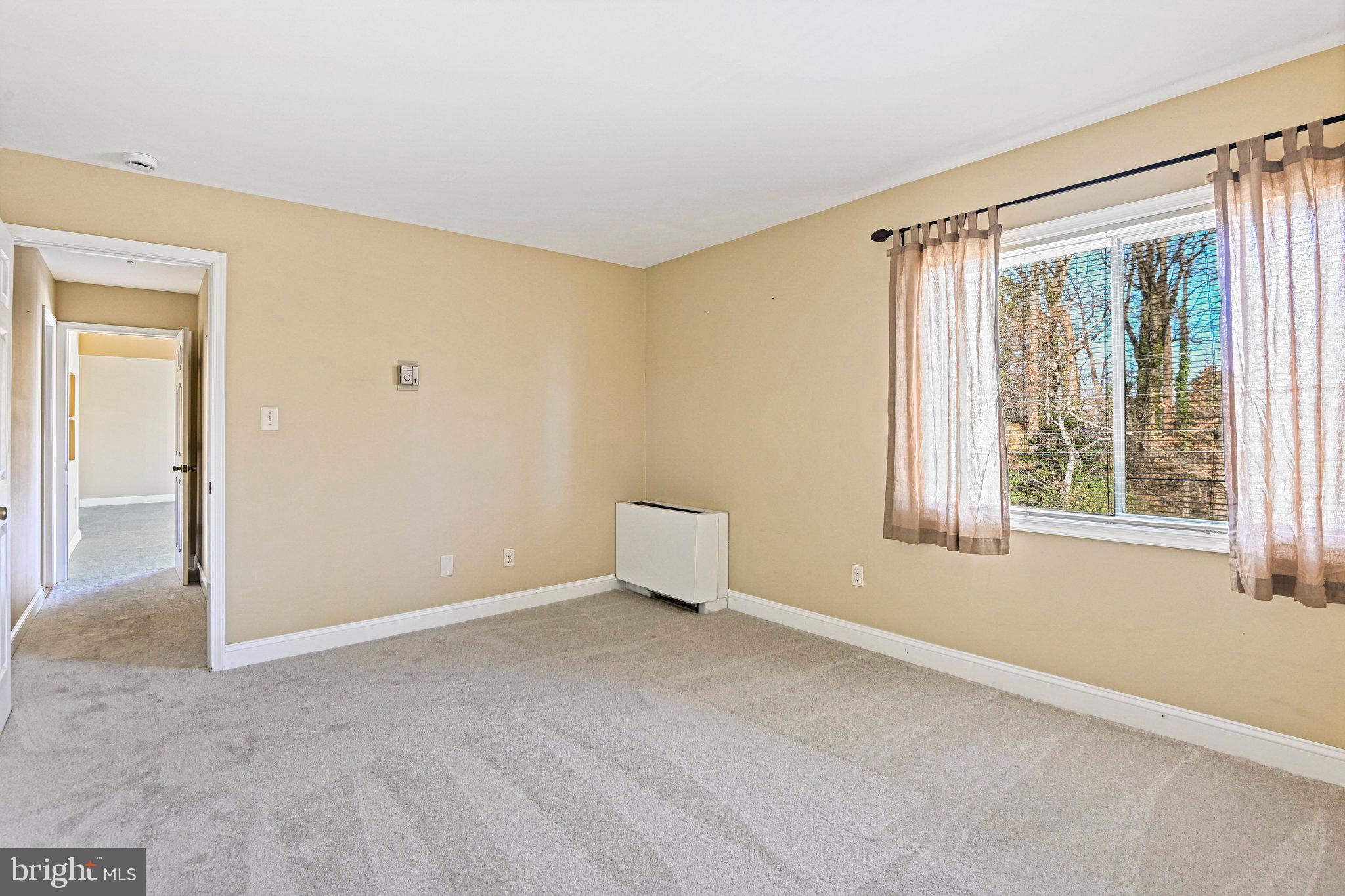 ANNANDALE GARDENS - Residential Lease