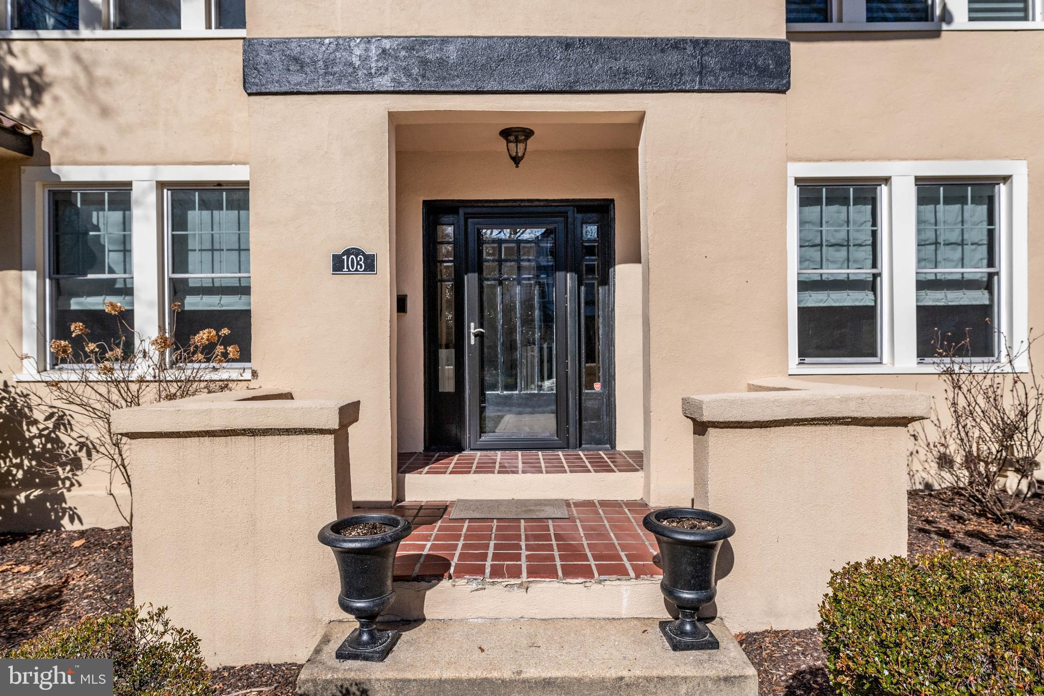 LANSDOWNE - Residential