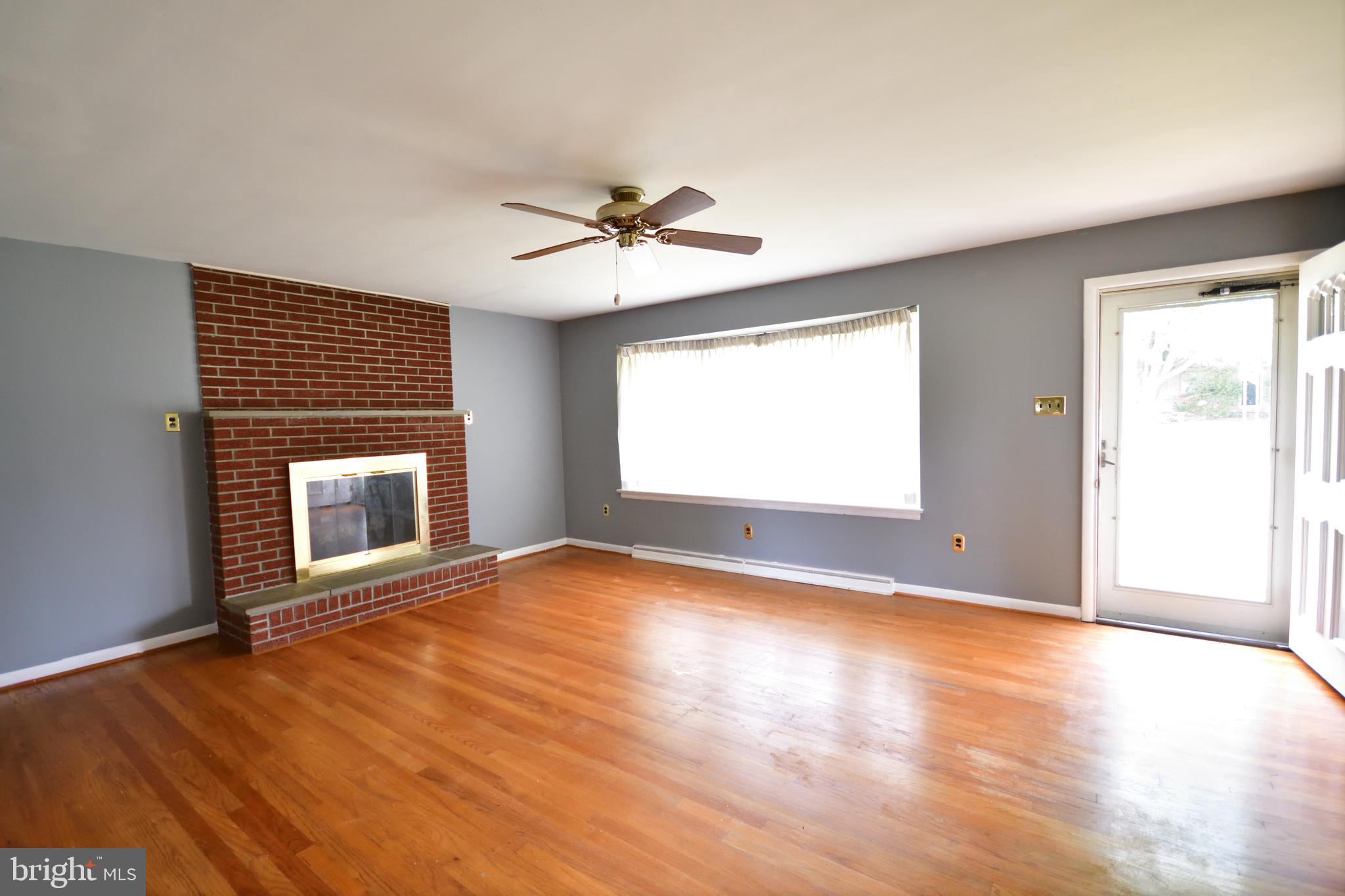 556 OAK RIDGE DRIVE