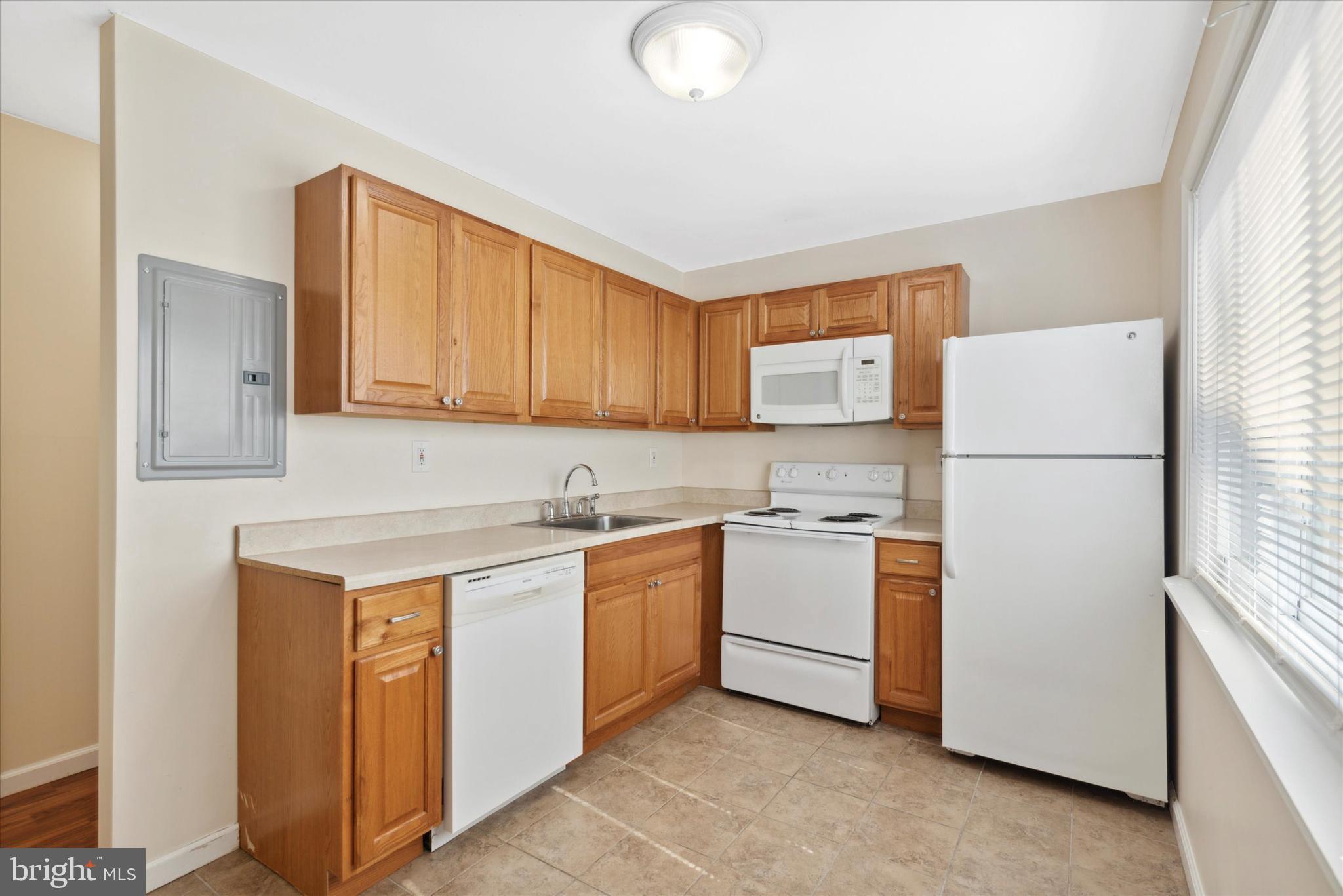 PINE CREEK CONDOS - Residential Lease