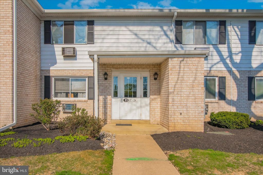 Photo of 26 Park Avenue #B19, CHALFONT, PA 18914 (MLS # PABU2109422)