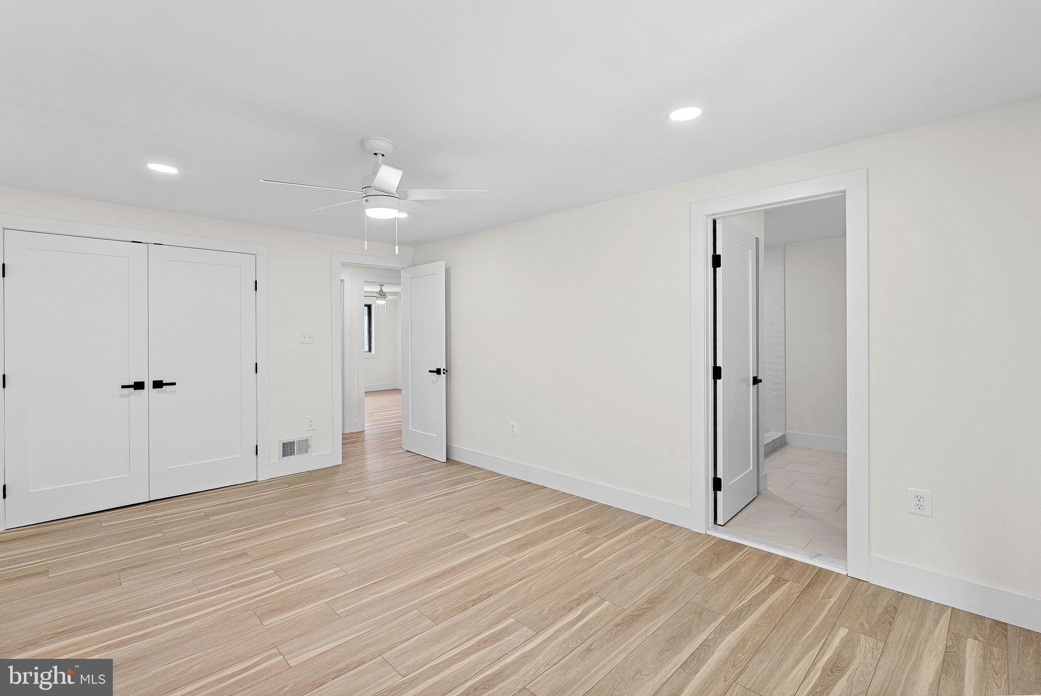 SUGARLAND - Residential