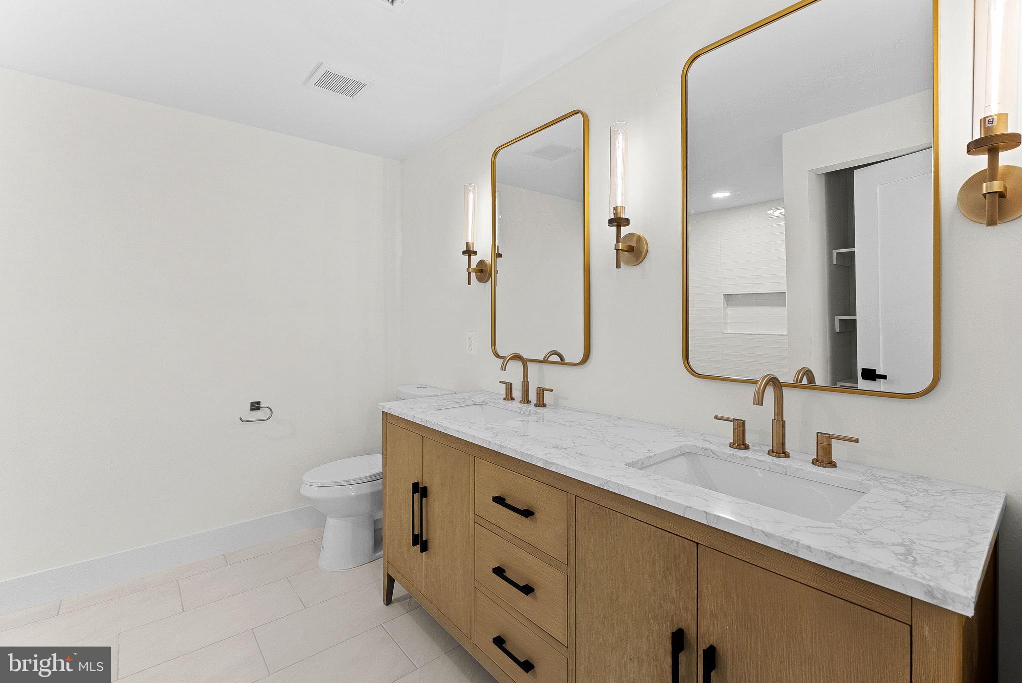 SUGARLAND - Residential