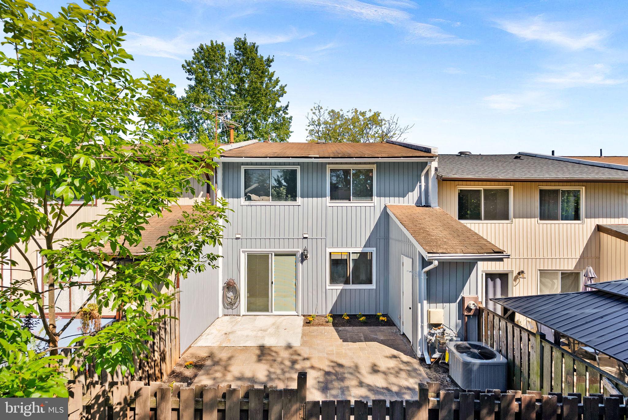 SUGARLAND - Residential