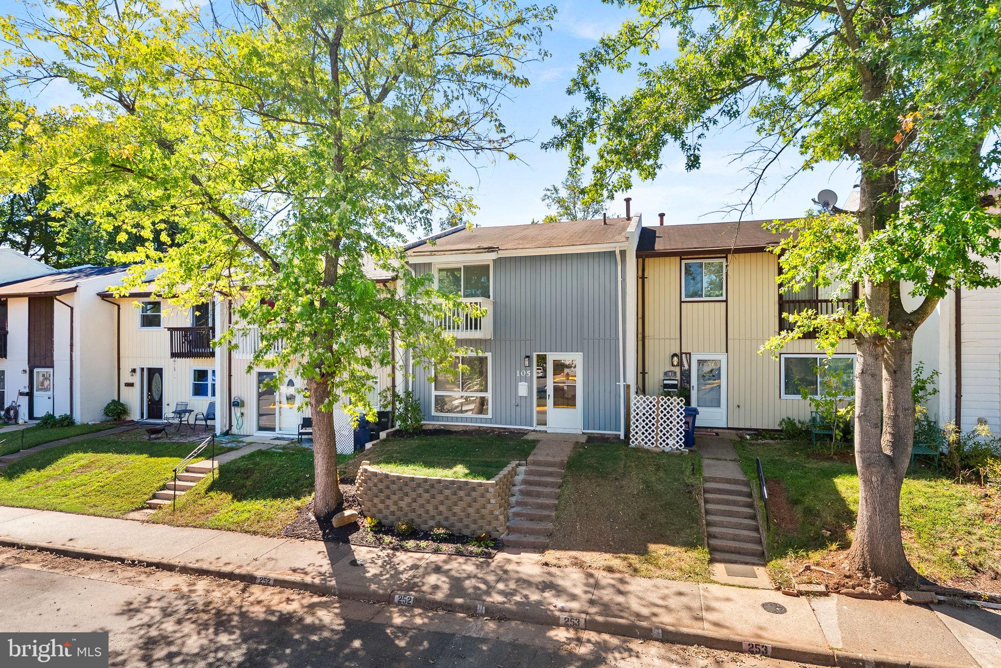105 WOODGATE COURT