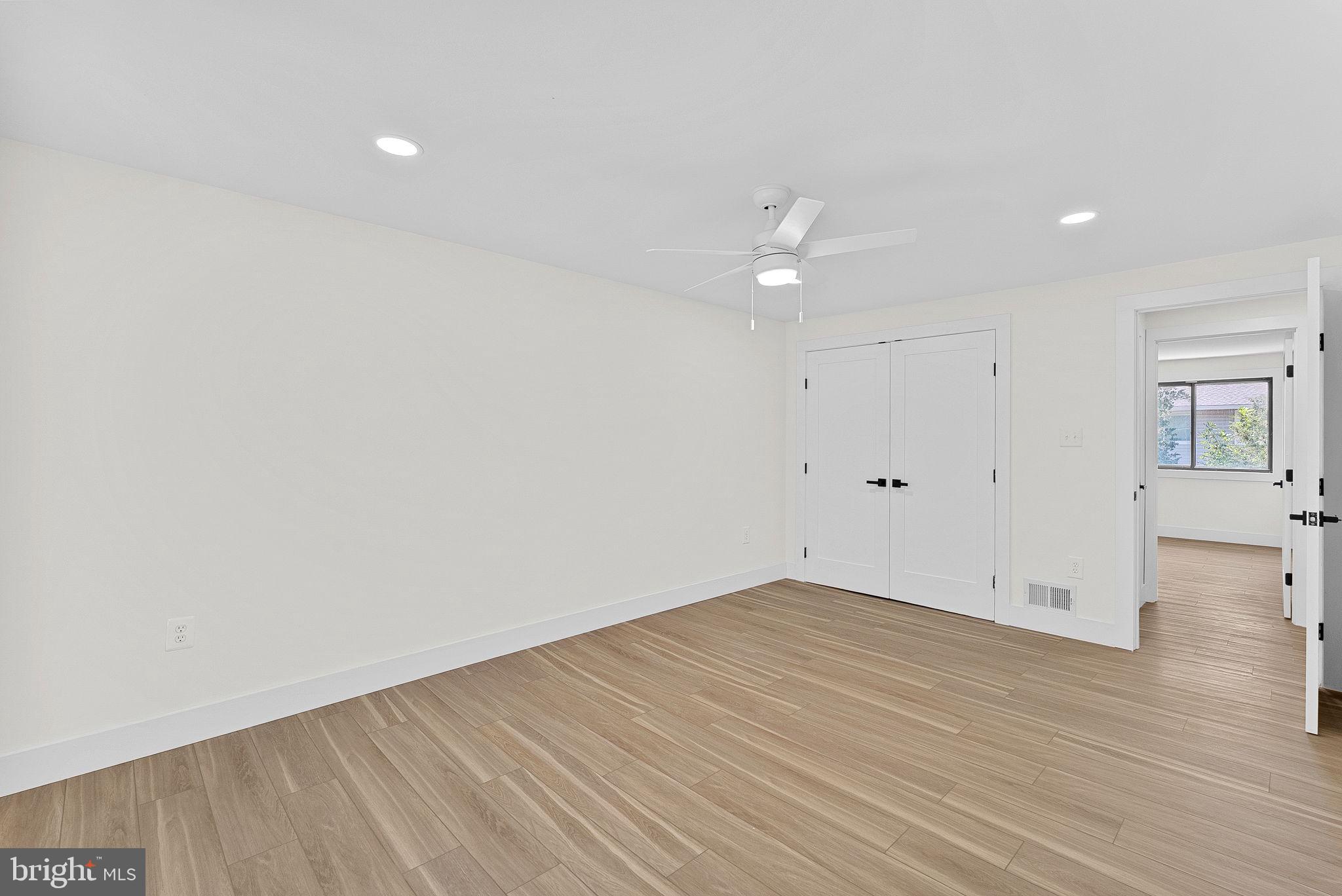 SUGARLAND - Residential