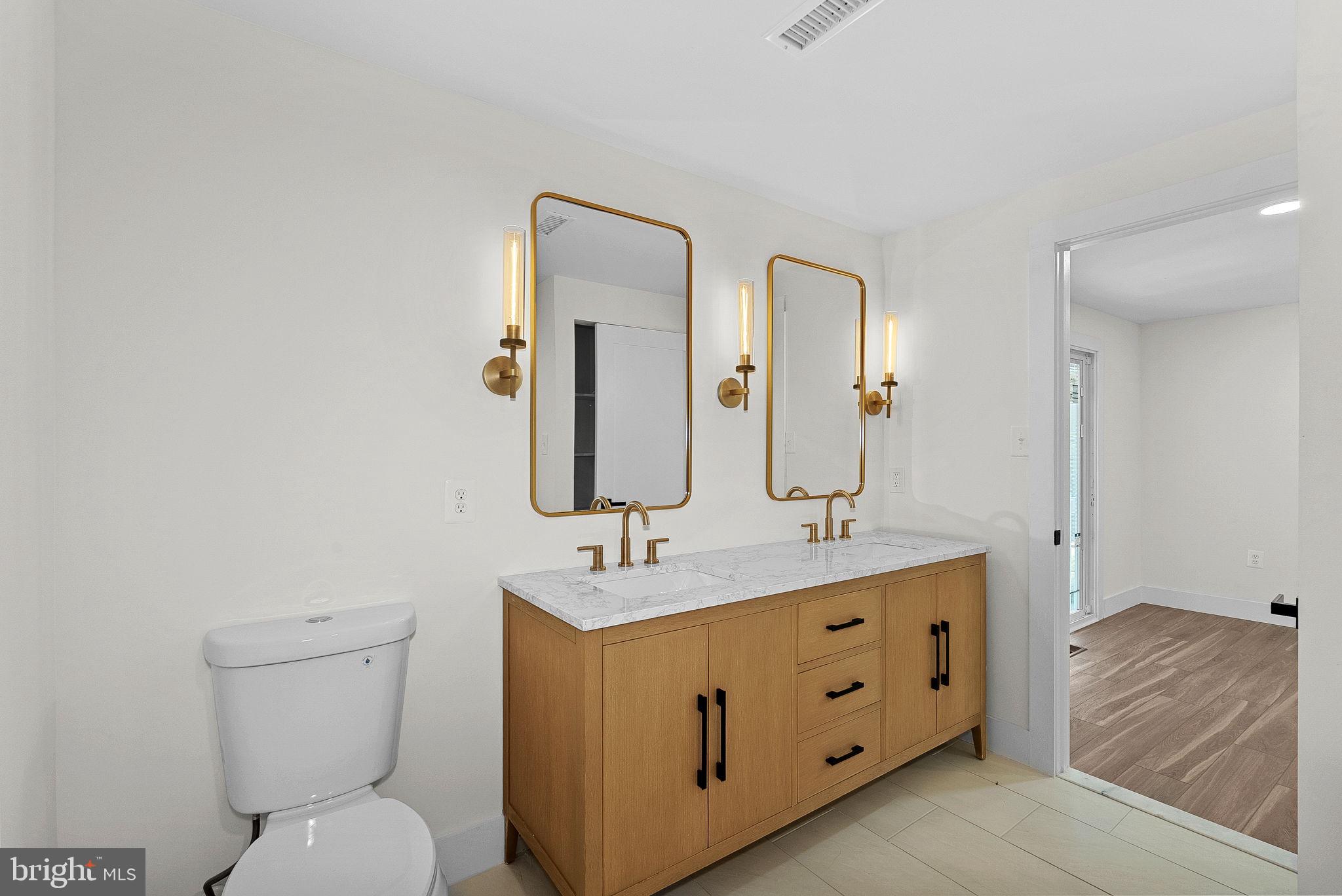 SUGARLAND - Residential