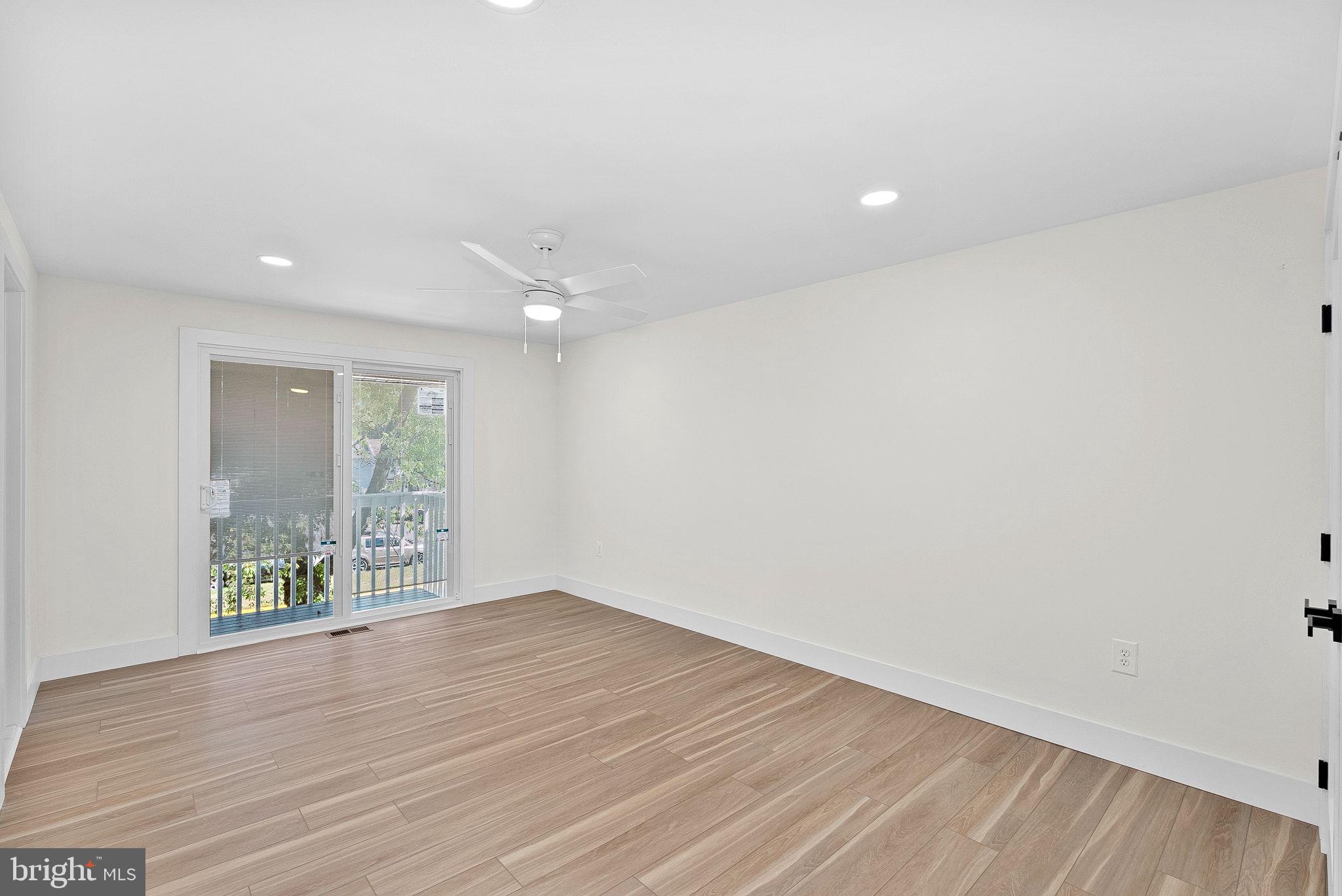 SUGARLAND - Residential